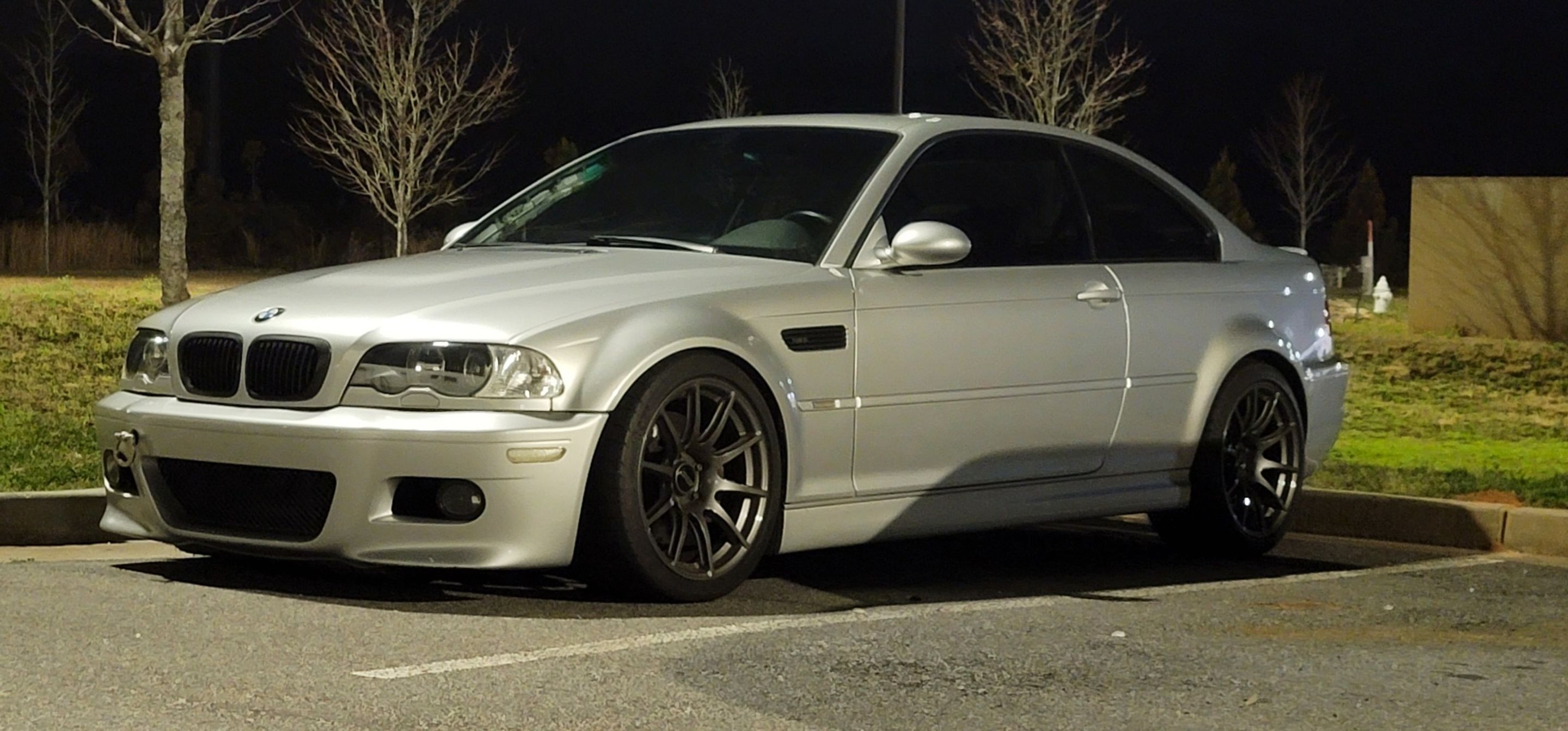 Silver BMW E46 M3 with 18" SM-10 Apex wheels in Anthracite