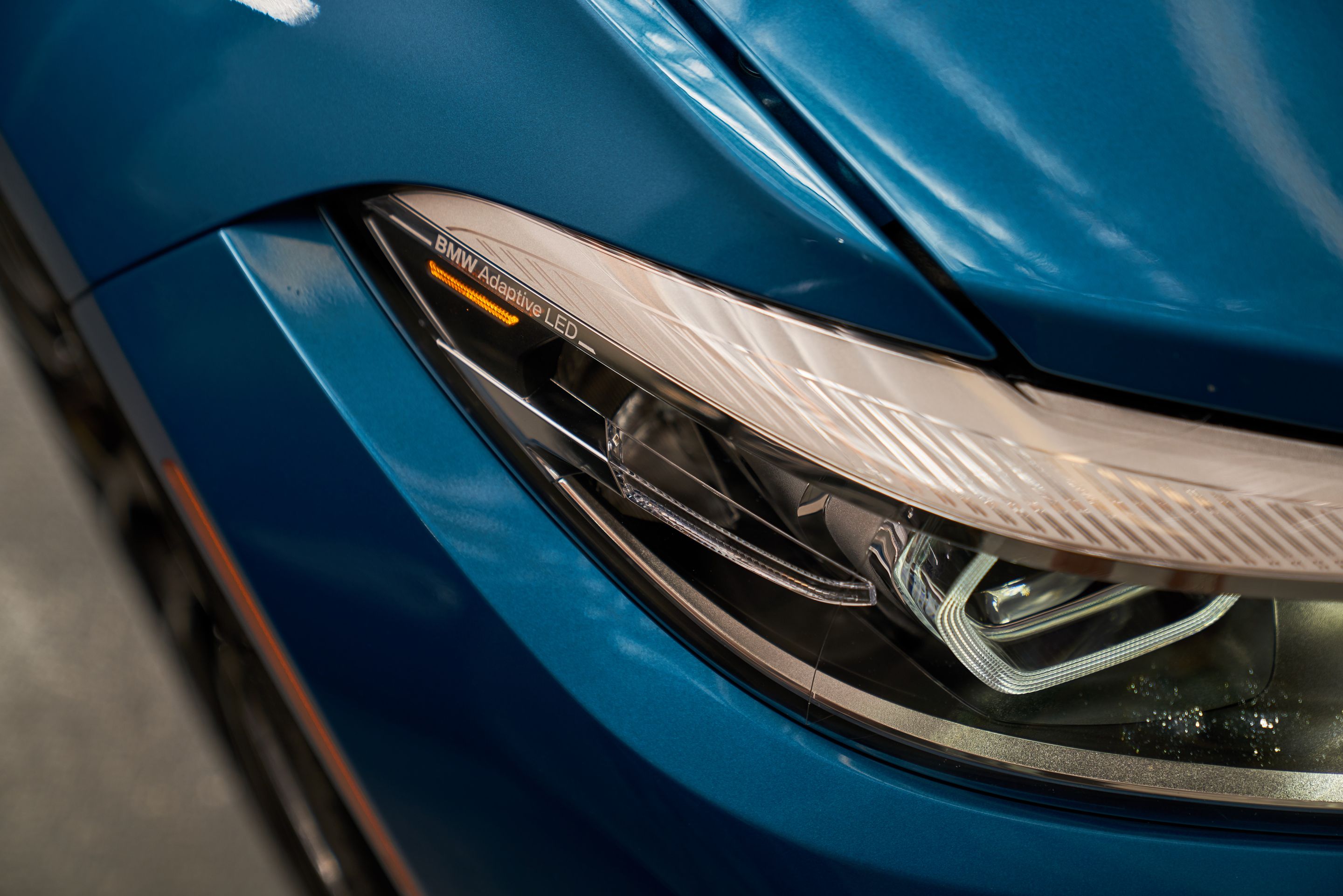 Blue BMW F87 M2 with 19" EC-7 Apex wheels in Race Silver