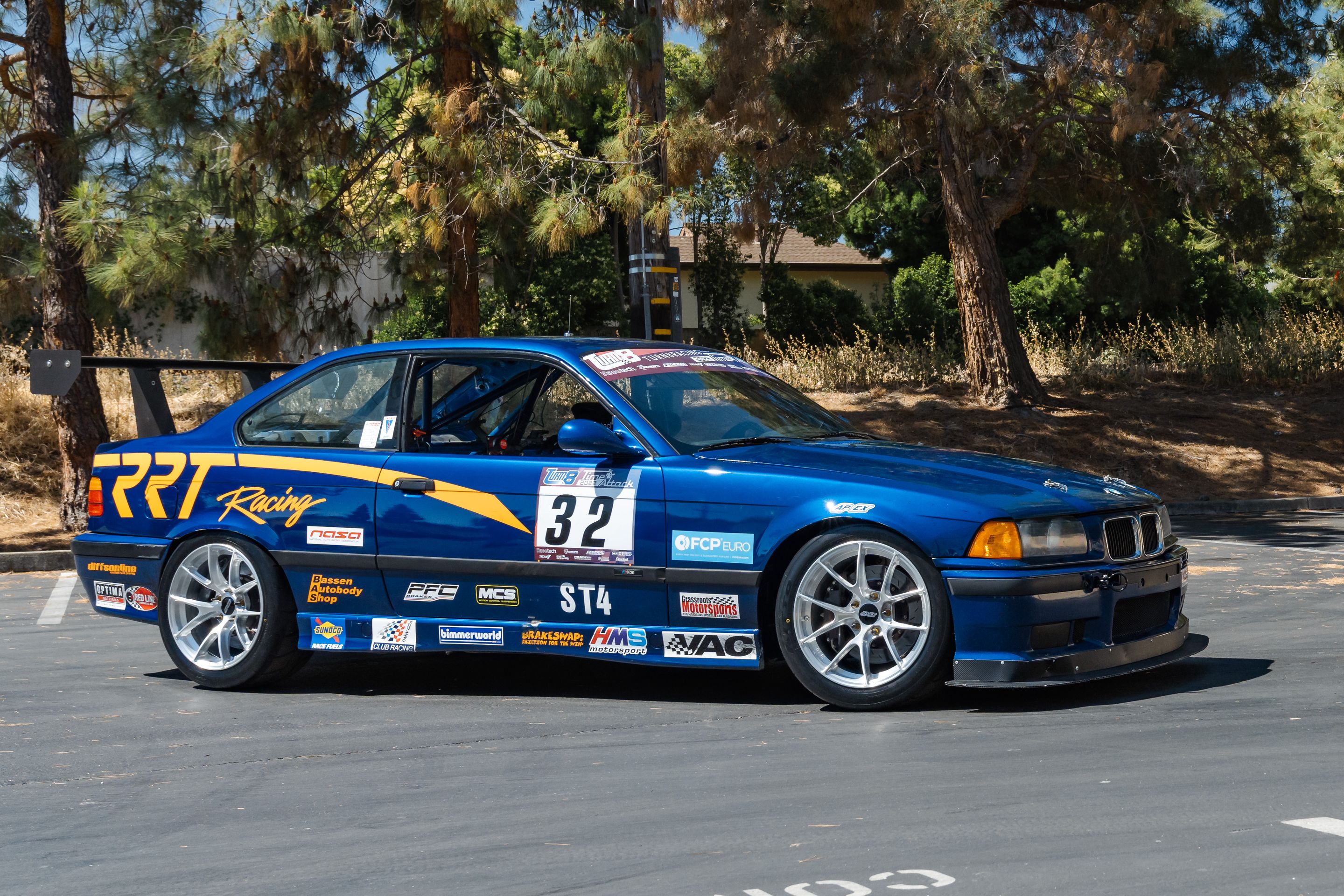 Blue BMW E36 3 Series with 17" VS-5RS Apex wheels in Brushed Clear