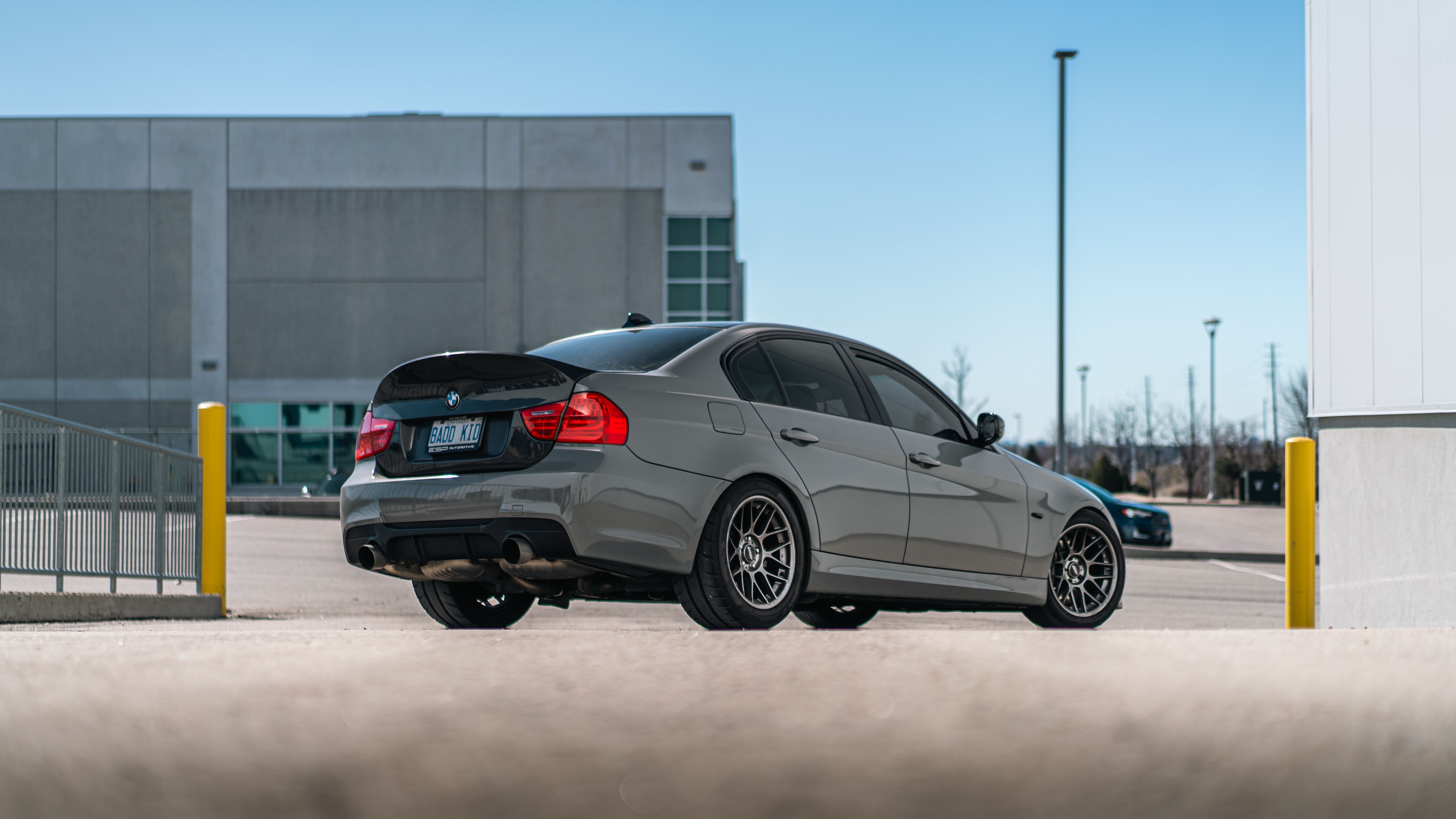 BMW E90 LCI Sedan 3 Series with 17