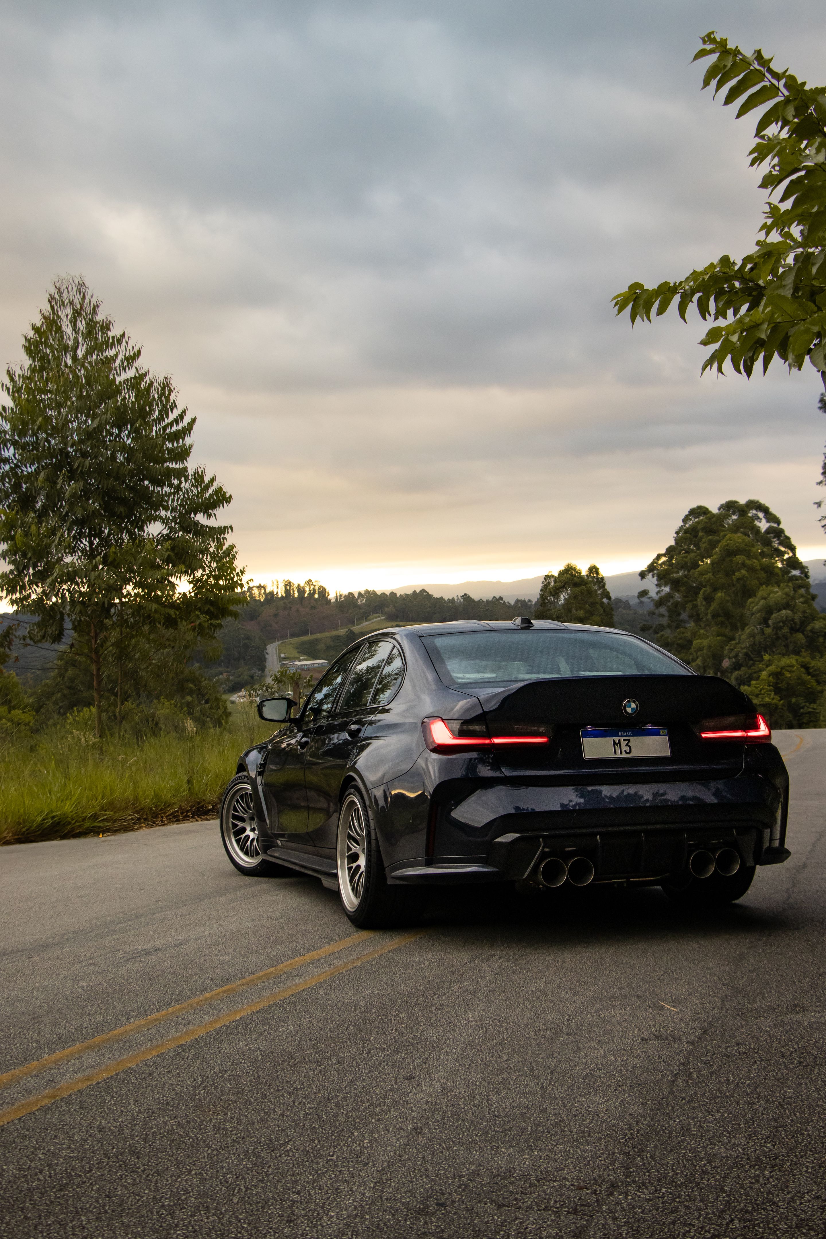 Blue BMW G80 M3 with 19" ML-10RT Apex wheels in Machined Lip Race Silver