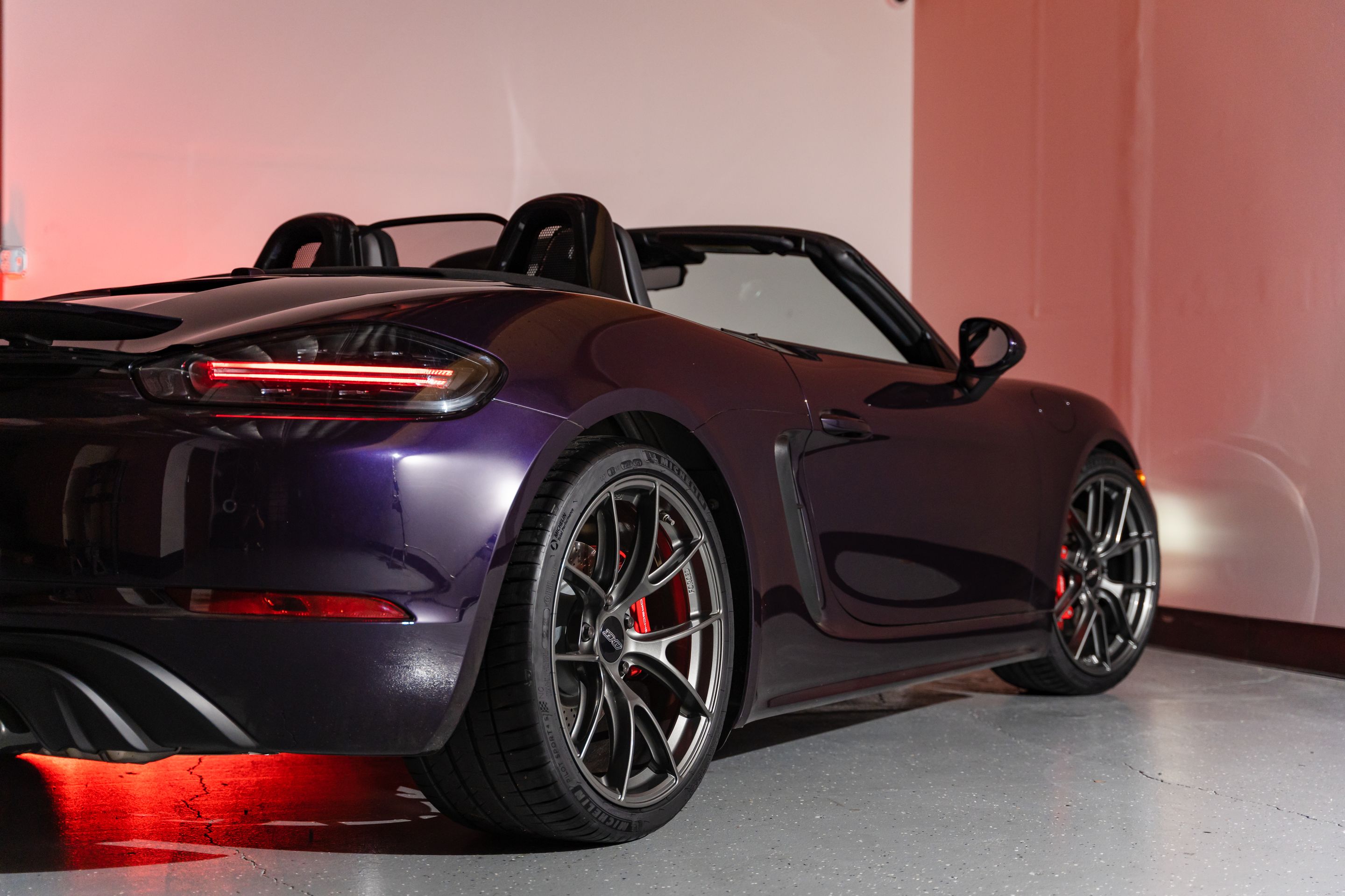 Purple Porsche 718 Boxster GTS 4.0L with 20" VS-5RS Apex wheels in Anthracite
