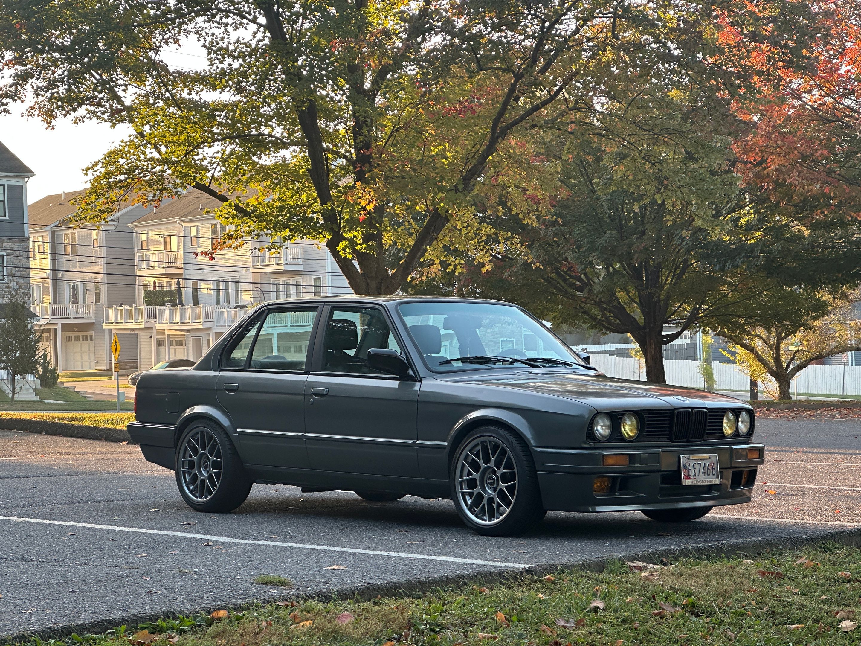 Grey BMW E30 3 Series with 17" ARC-8 Apex wheels in Hyper Black