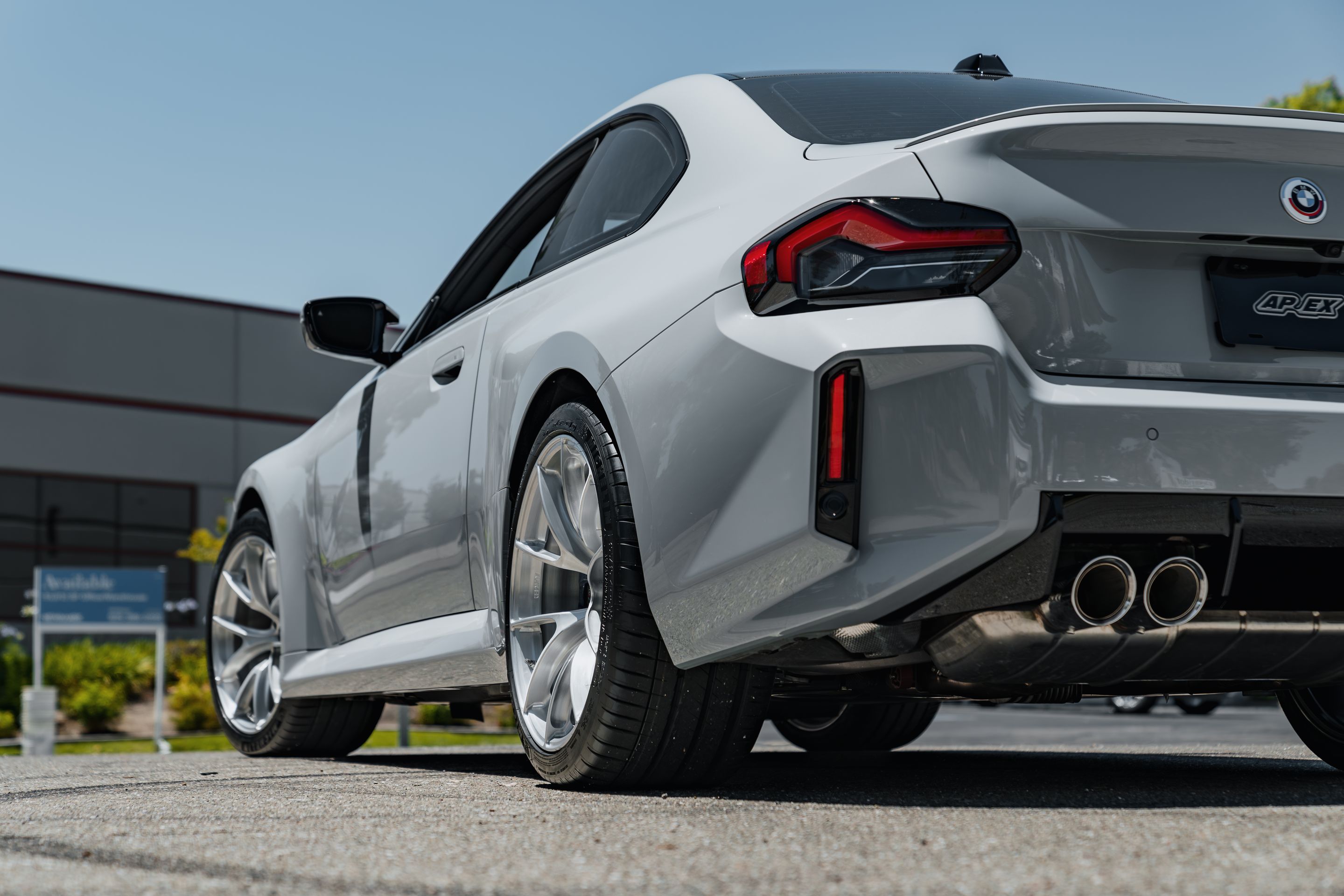 Grey BMW G87 M2 with 19"/20" VS-5RS Apex wheels in Brushed Clear