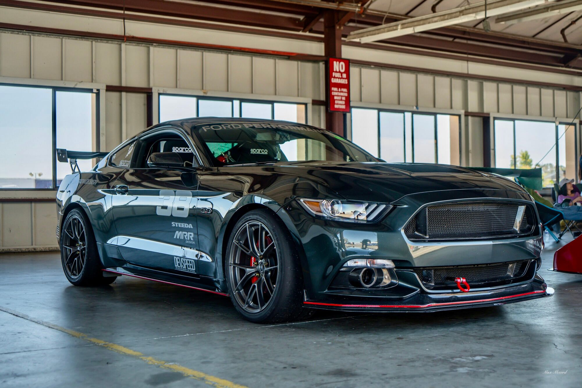 Green Ford Mustang - VS-5RS in Anthracite