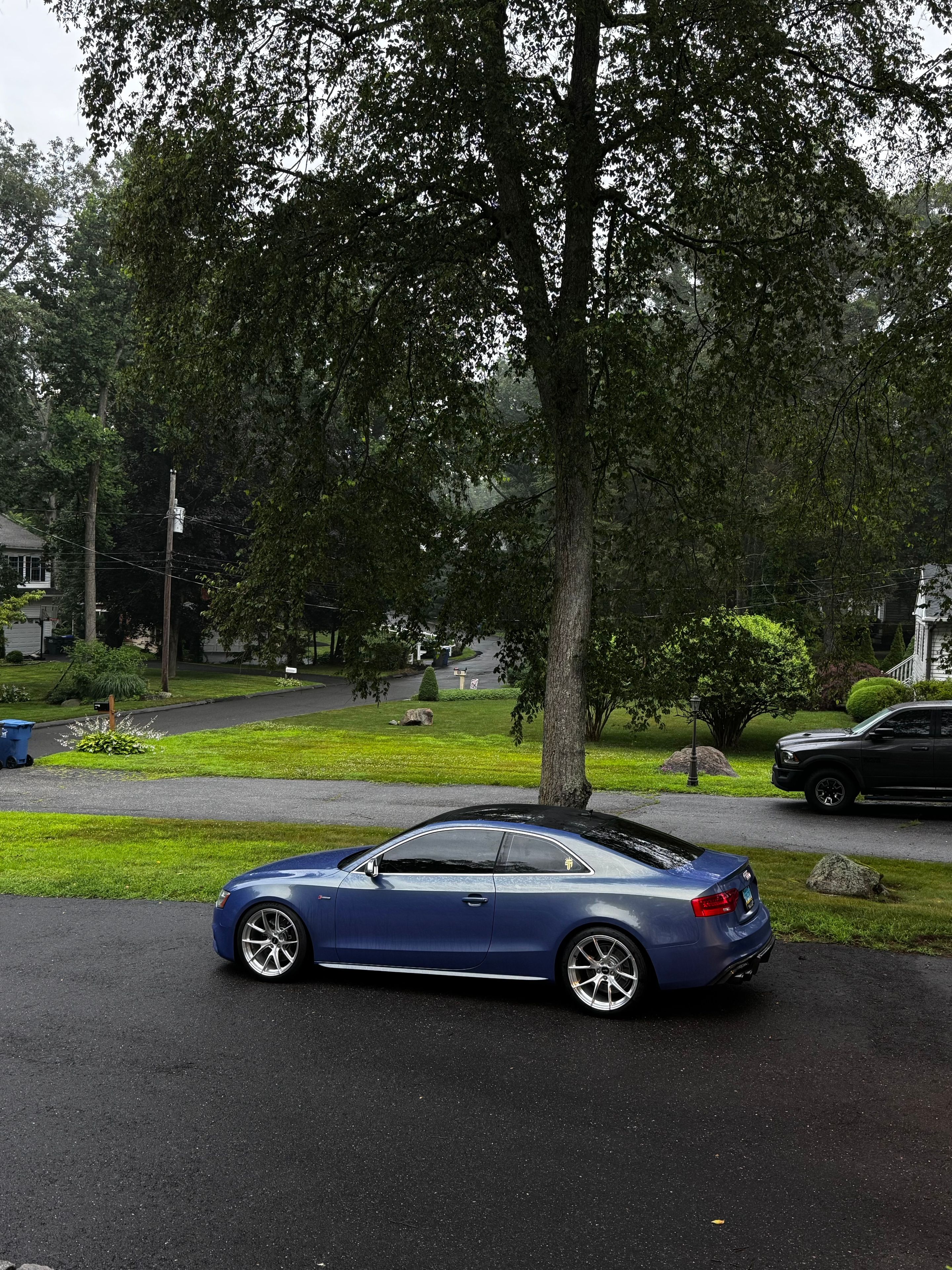 Blue Audi B8 S5 with 19" VS-5RS Apex wheels in Brushed Clear