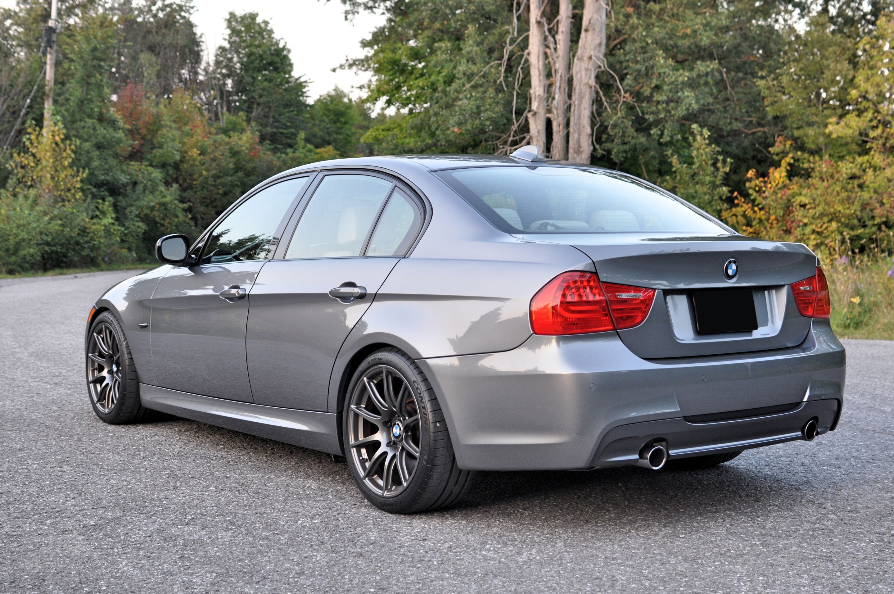 Grey BMW E90 LCI Sedan 3 Series with 18" SM-10 Apex wheels in Anthracite