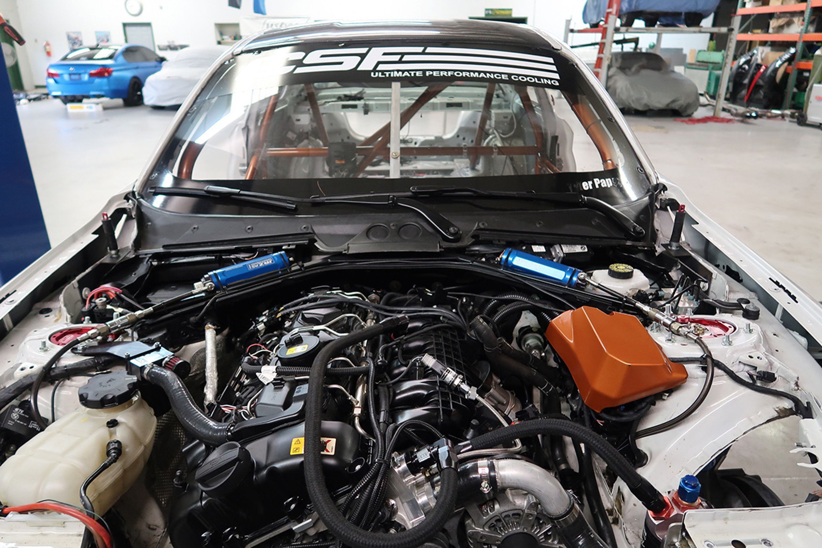 White BMW F87 M2 with 18" FL-5 Apex wheels in Anthracite