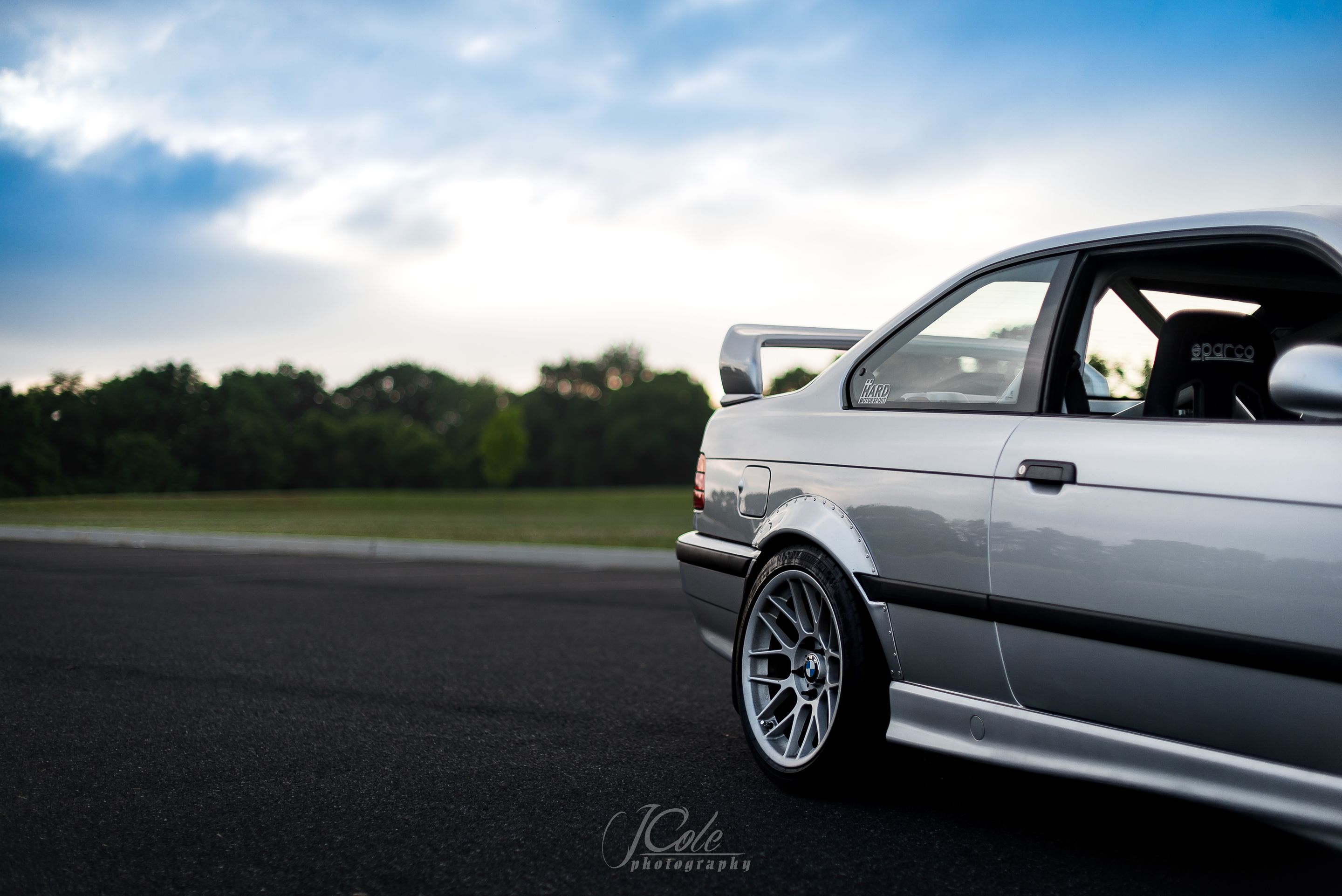 Silver BMW E36 3 Series with 17" ARC-8 Apex wheels in Hyper Silver