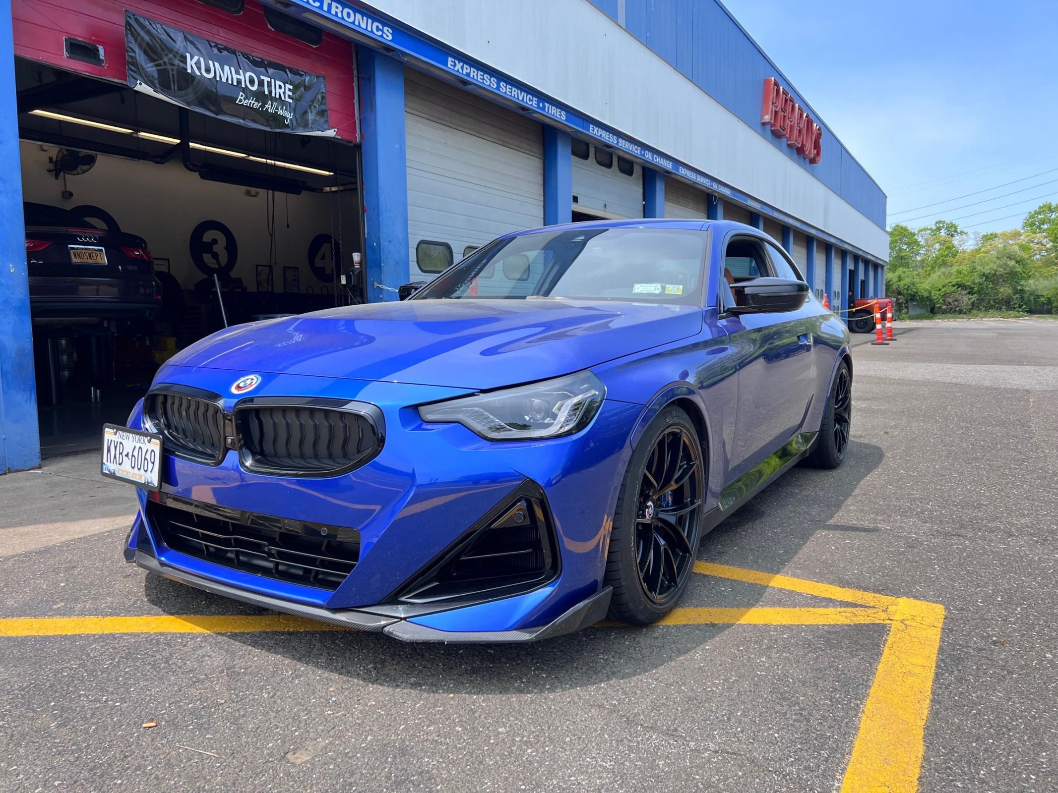Blue BMW G42 2 Series with 19" VS-5RS Apex wheels in Satin Black