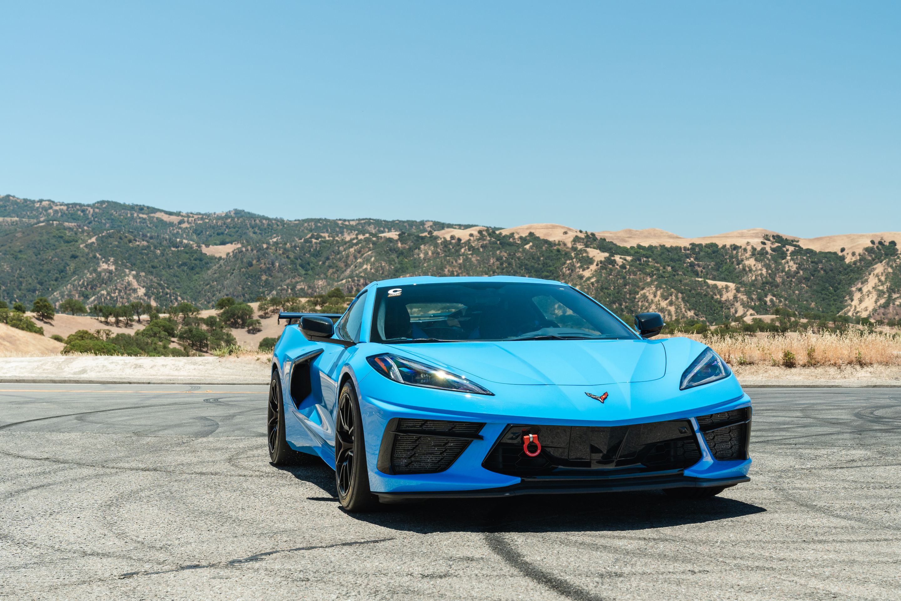 Blue Chevrolet C8 Corvette Stingray/Z51 with 18" VS-5RS Apex wheels in Satin Black