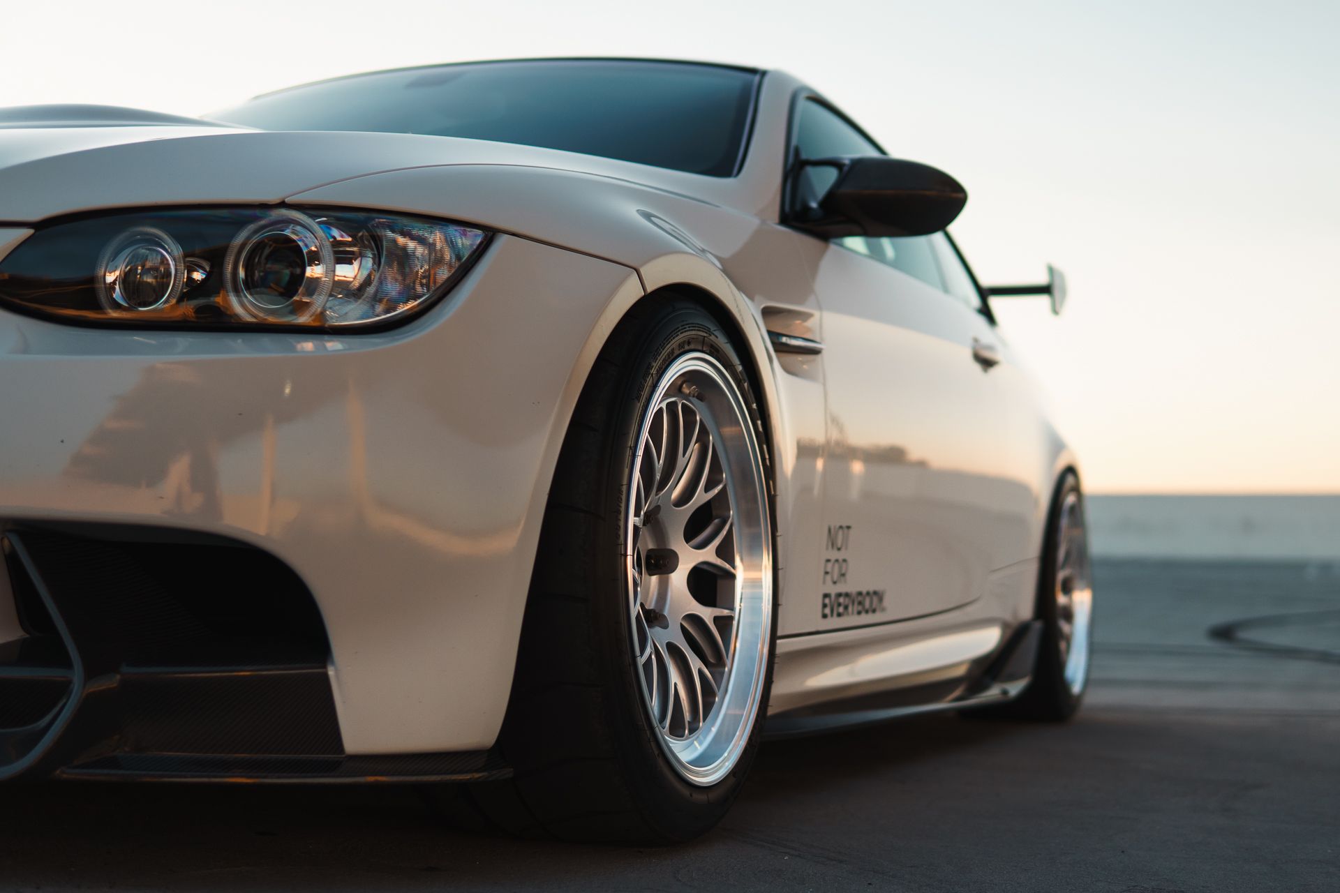White BMW E92 Coupe M3 with 18" ML-10RT Apex wheels in Machined Lip Race Silver