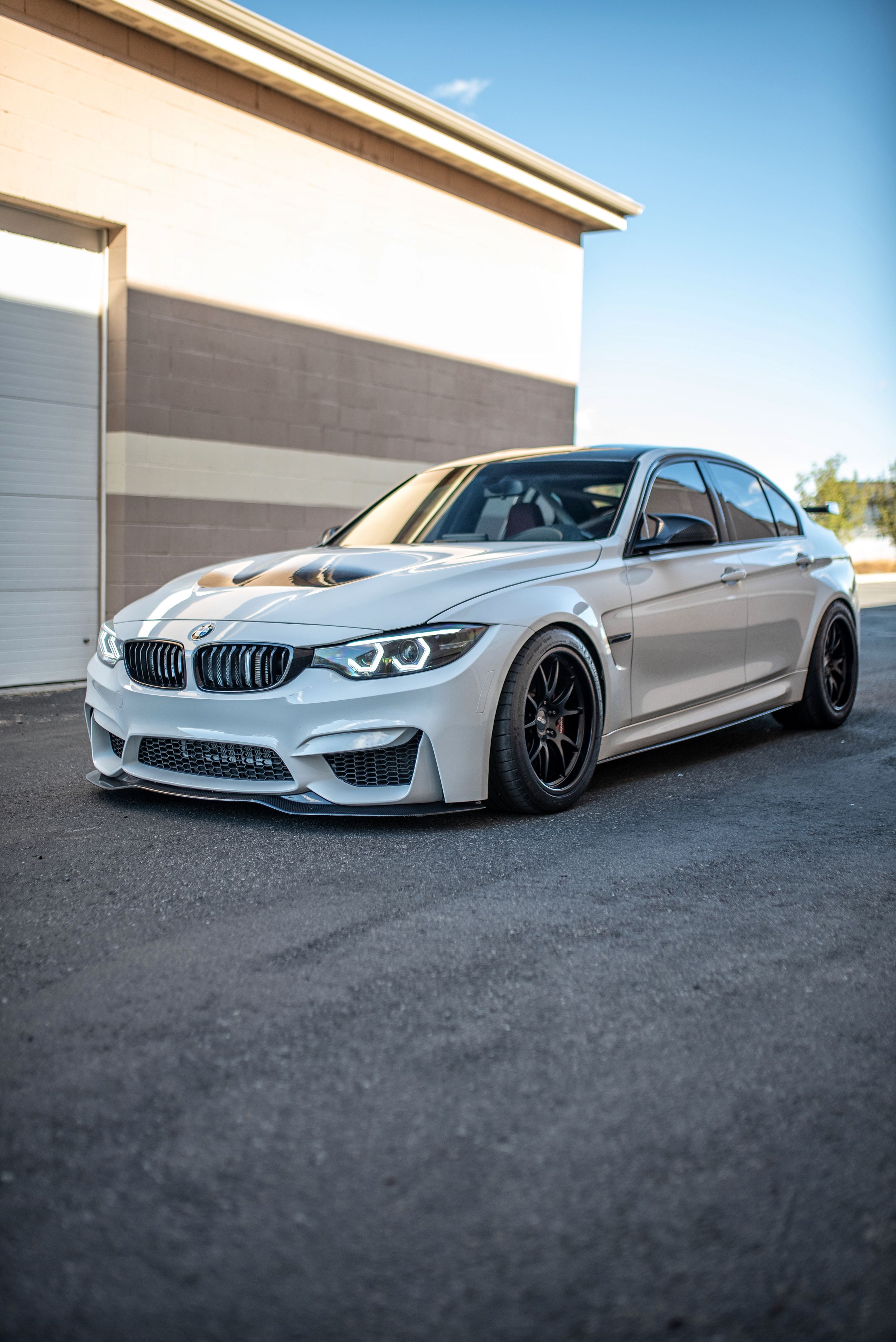 White BMW F80 M3 with 18" FL-5 Apex wheels in Satin Black