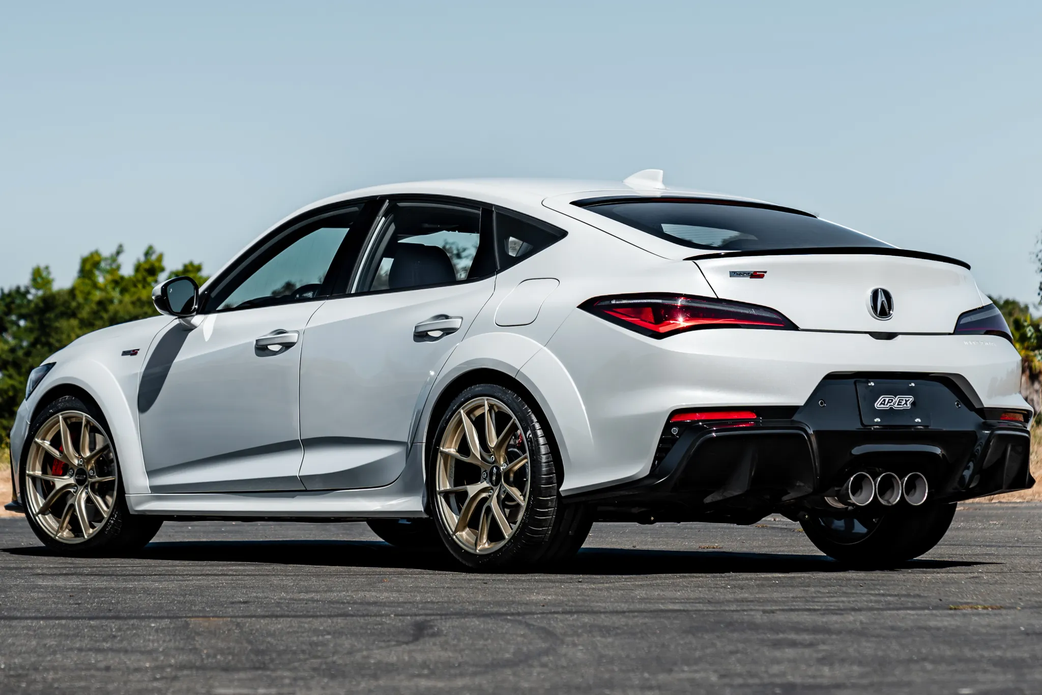 Acura DE5 Integra Type-S with 19