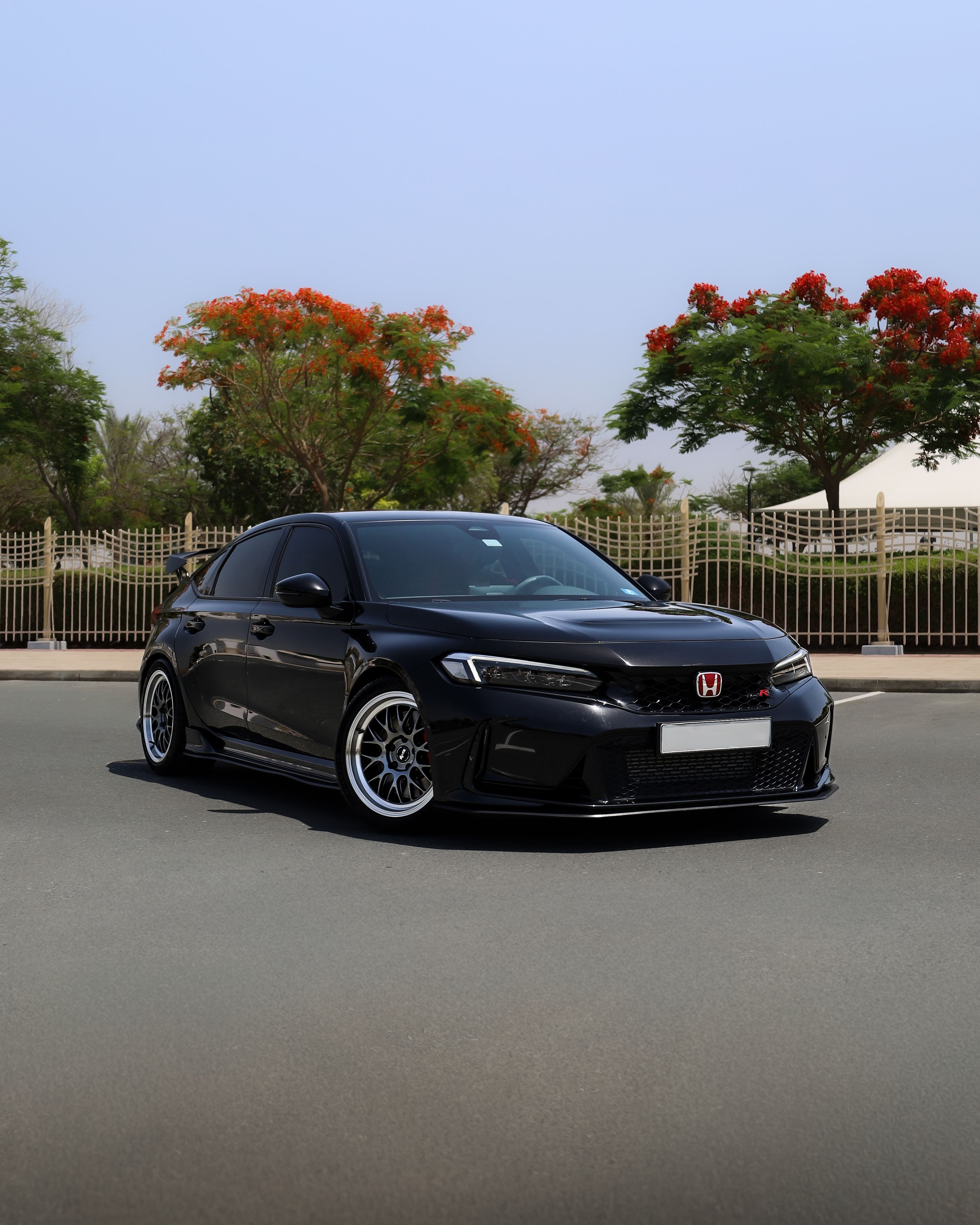 Black Honda Civic Type-R - ML-10RT in Machined Lip Anthracite