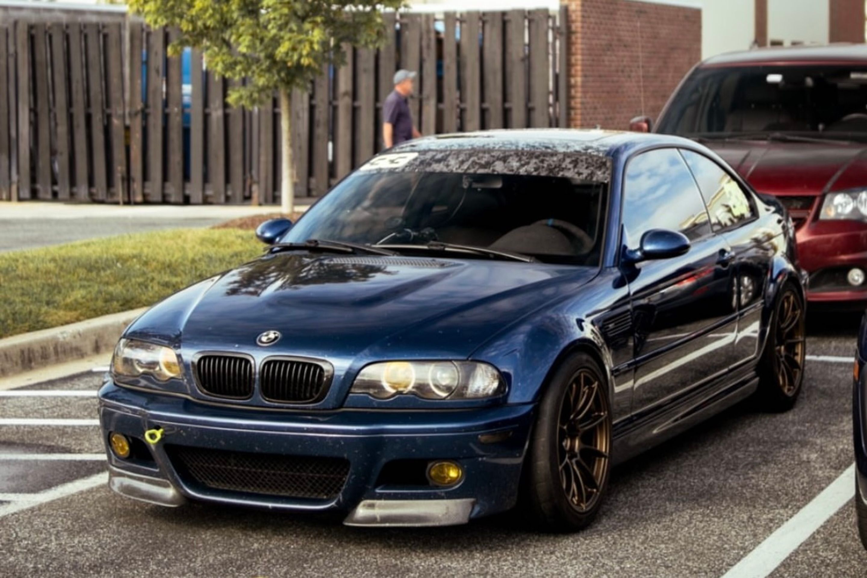 Blue BMW E46 M3 with 18" SM-10RS Apex wheels in Satin Bronze