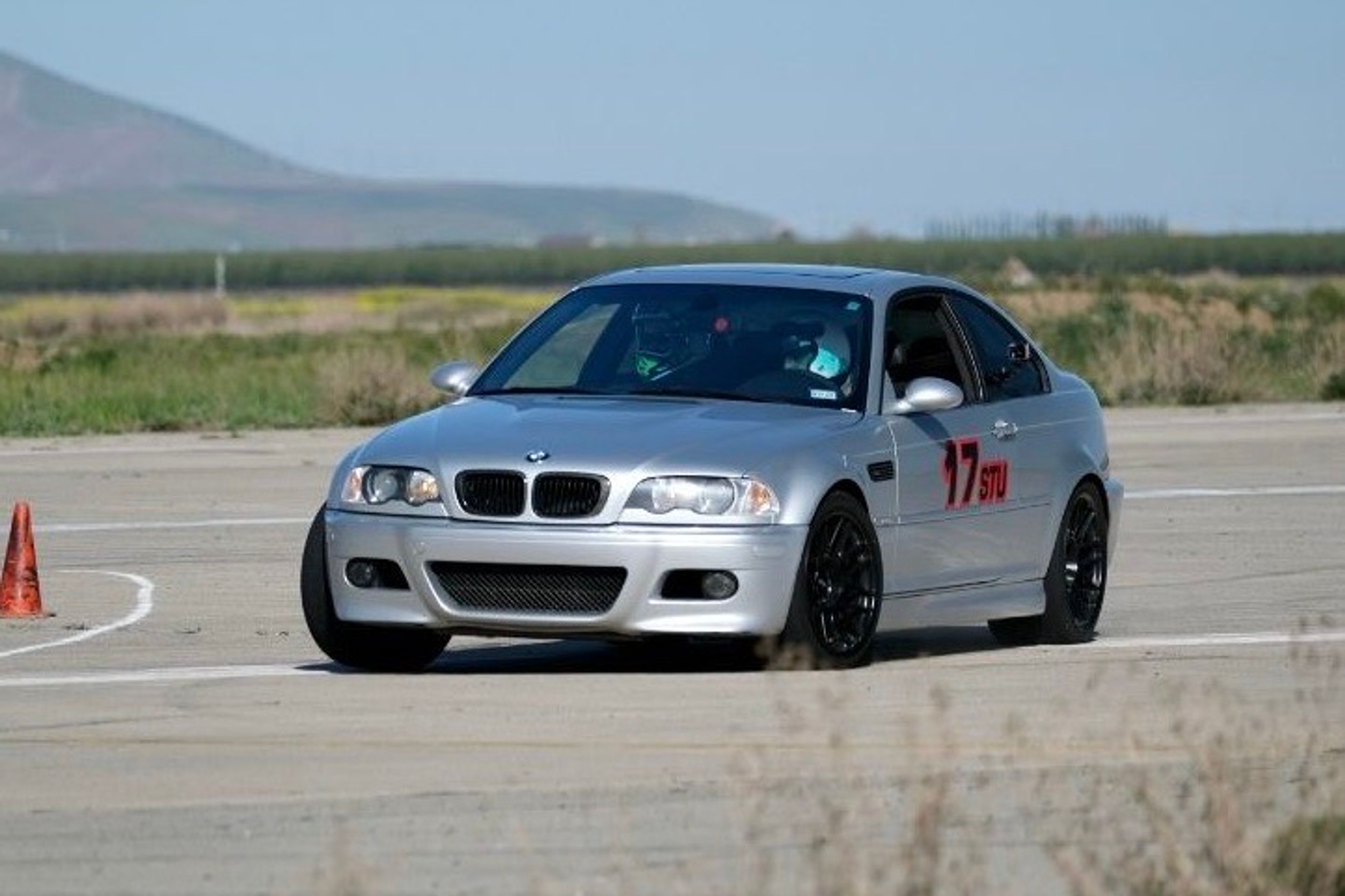 Silver BMW E46 M3 with 18" ARC-8 Apex wheels in Satin Black