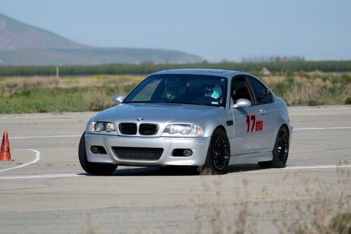Silver BMW E46 M3 with 18" ARC-8 Apex wheels in Satin Black