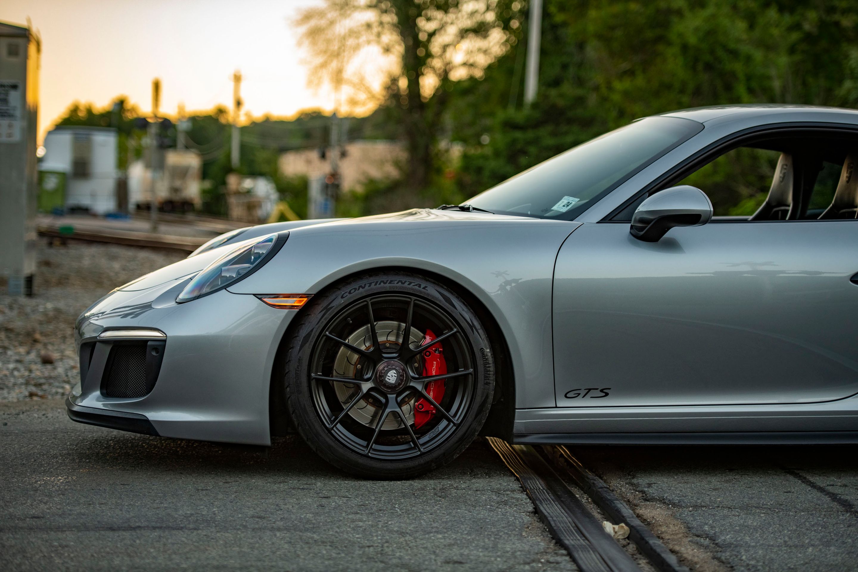 Grey Porsche 911 991.2 Carrera GTS with 19" VS-5RS Apex wheels in Satin Black