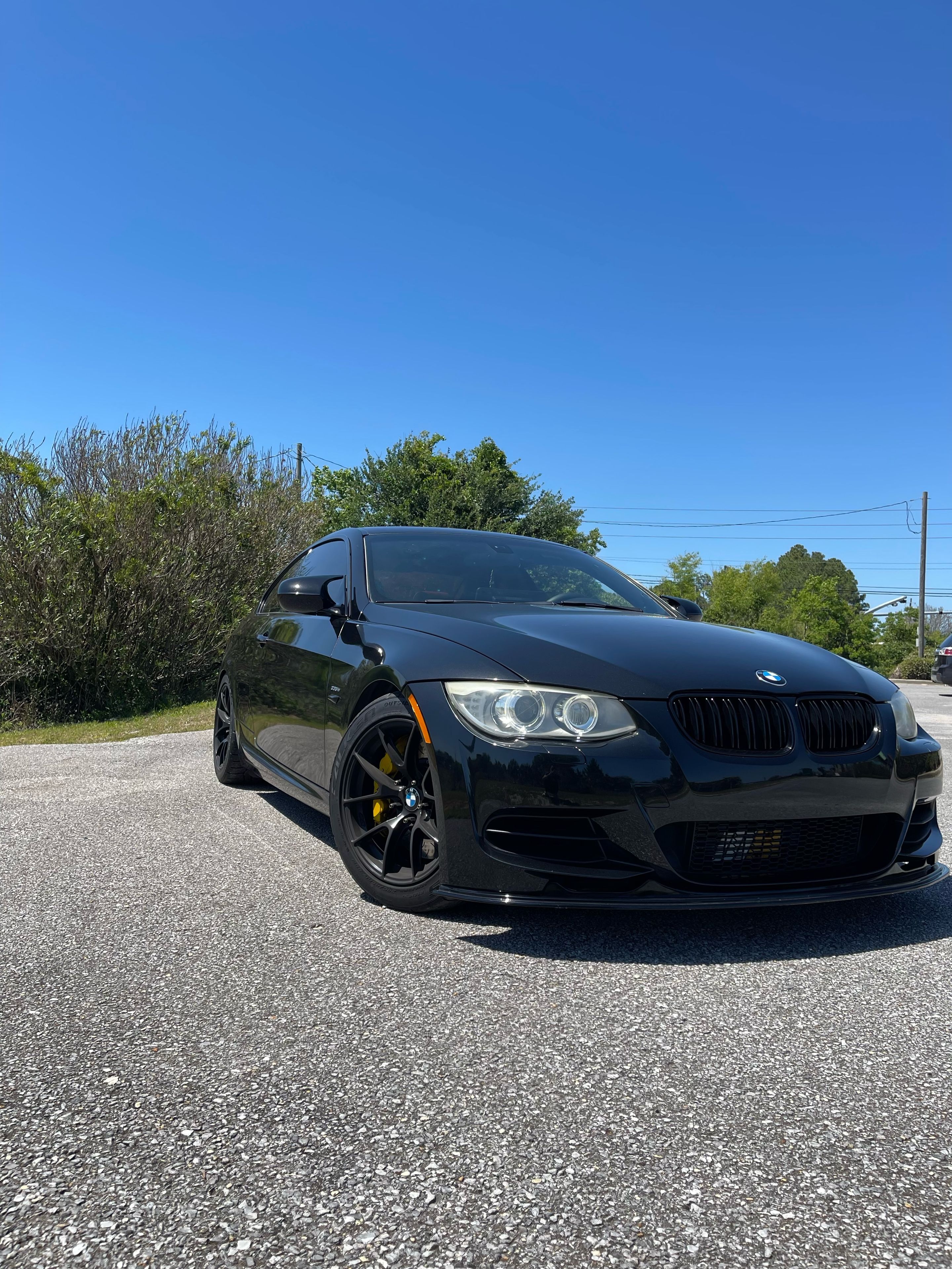 Black BMW E92 Coupe 3 Series with 17" VS-5RS Apex wheels in Satin Black