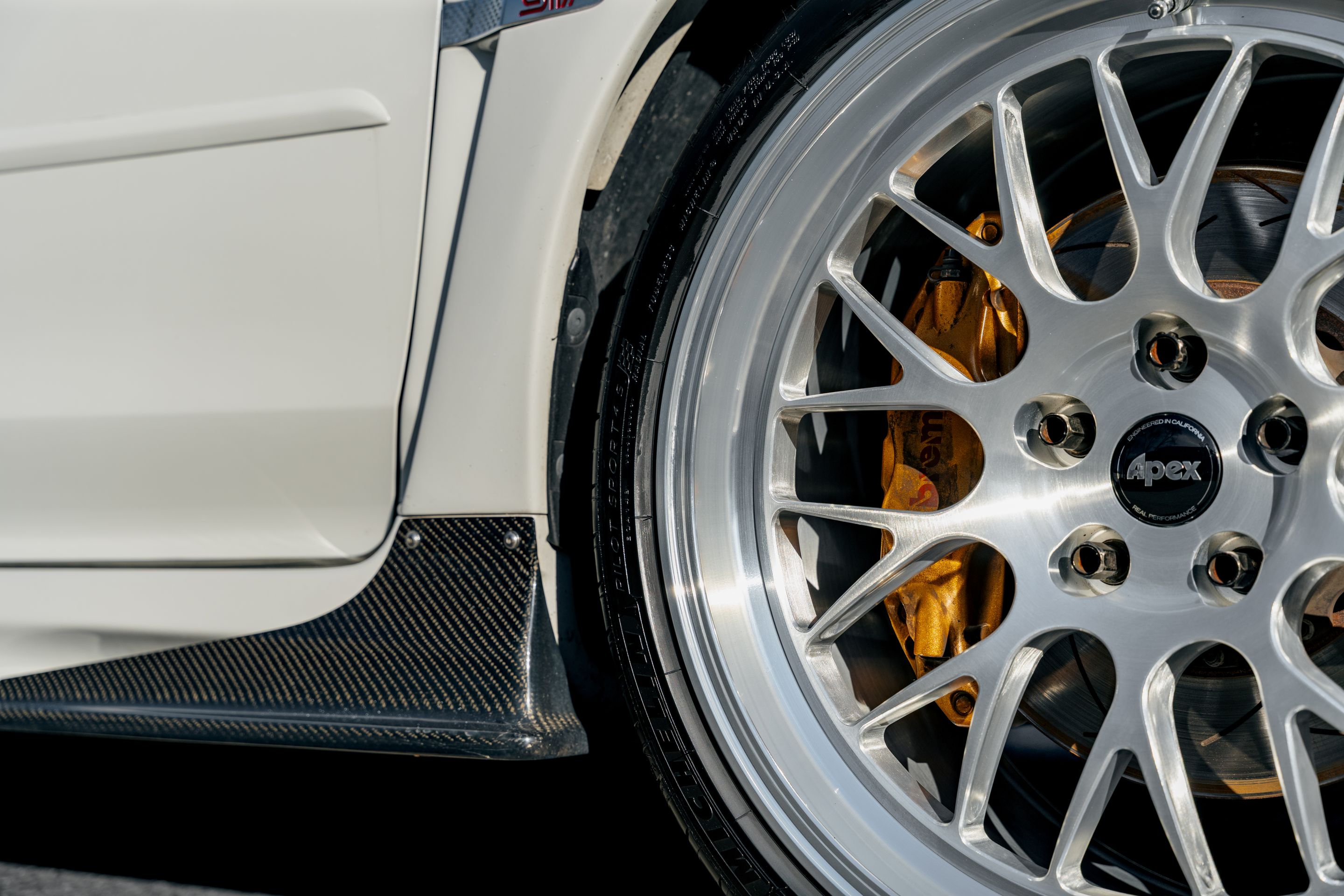 White Subaru VA WRX STI with 19" ML-10RT Apex wheels in Machined Lip Brushed Clear