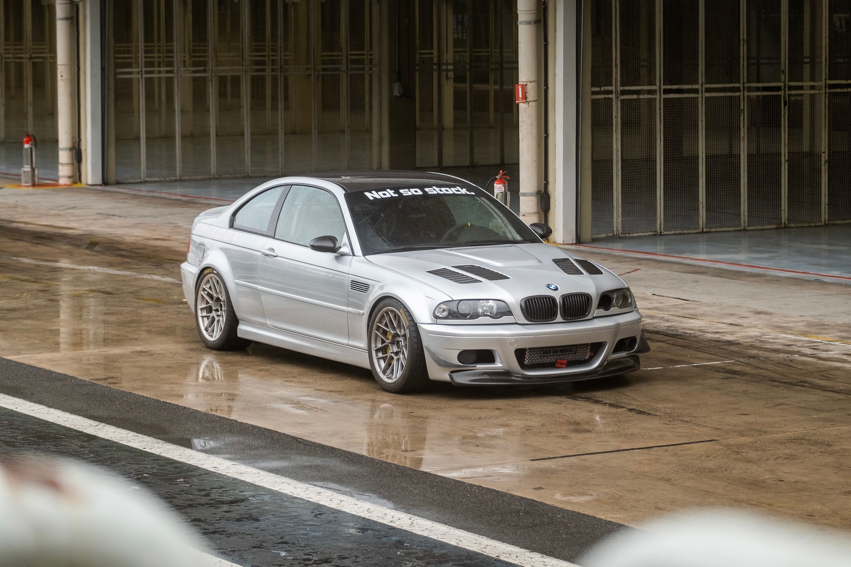 Silver BMW E46 M3 with 18" ARC-8 Apex wheels in Hyper Silver