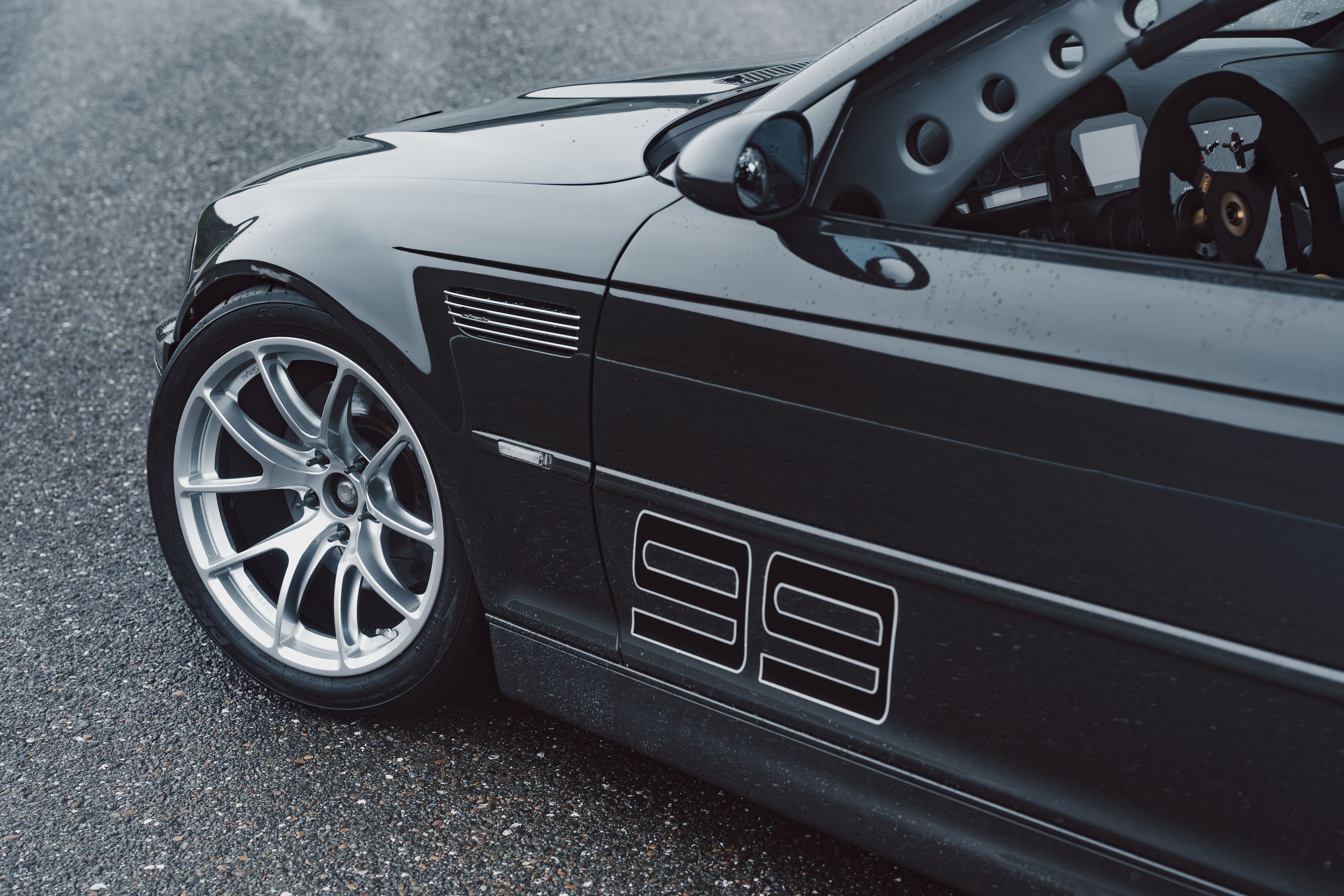 Grey BMW E46 M3 with 18" VS-5RE Apex wheels in Race Silver