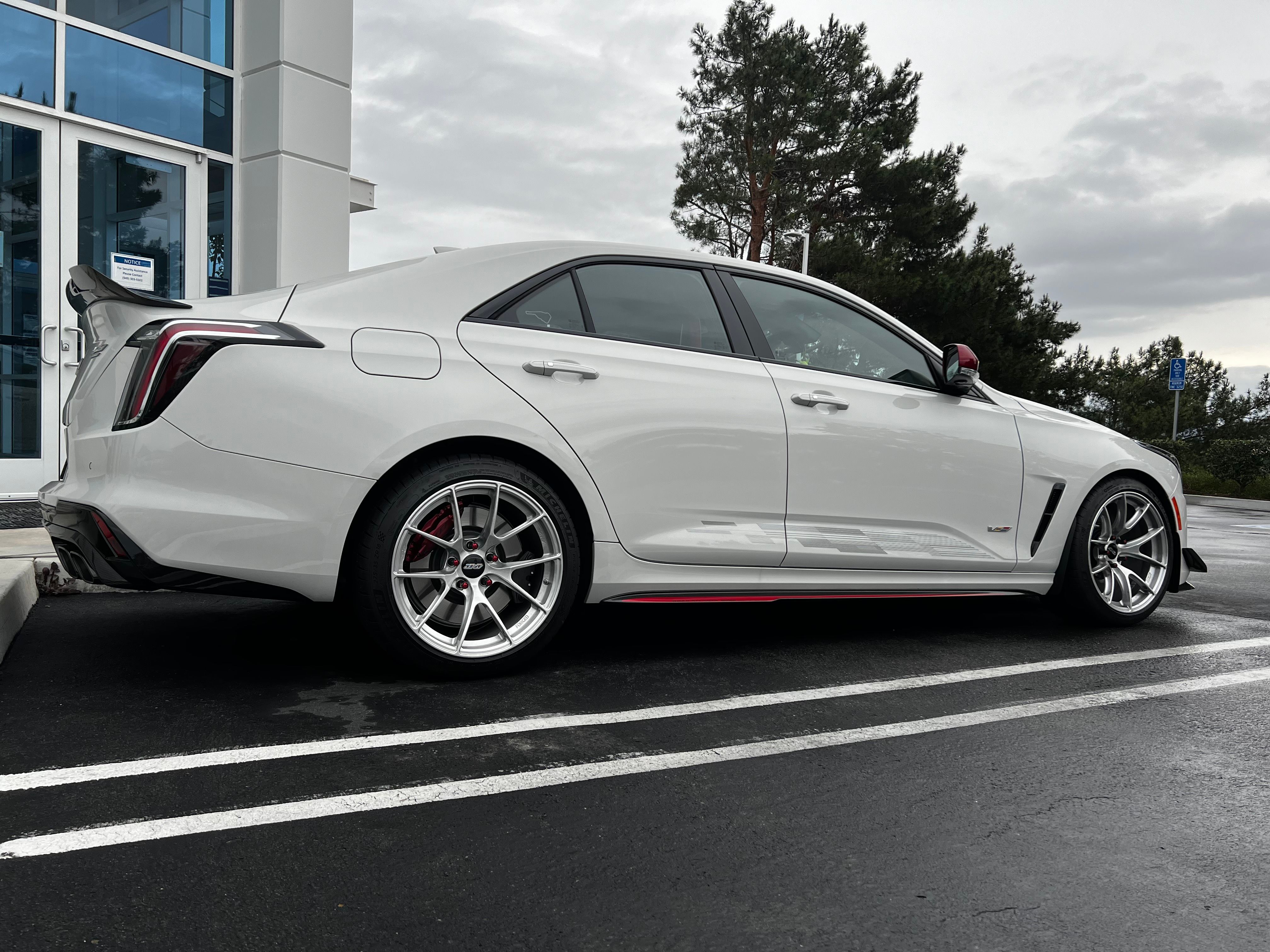 White Cadillac CT4-V Blackwing - VS-5RS in Brushed Clear