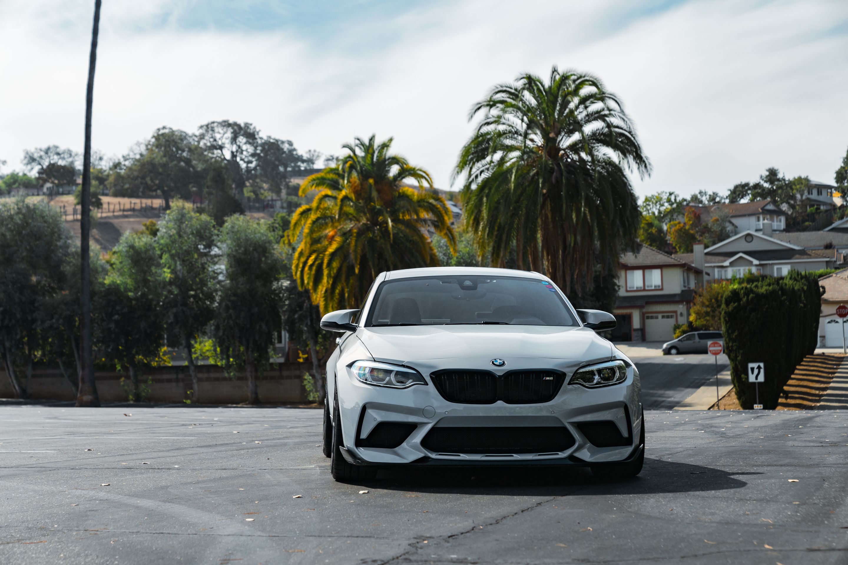 Silver BMW F87 M2 with 20" VS-5RS Apex wheels in Anthracite