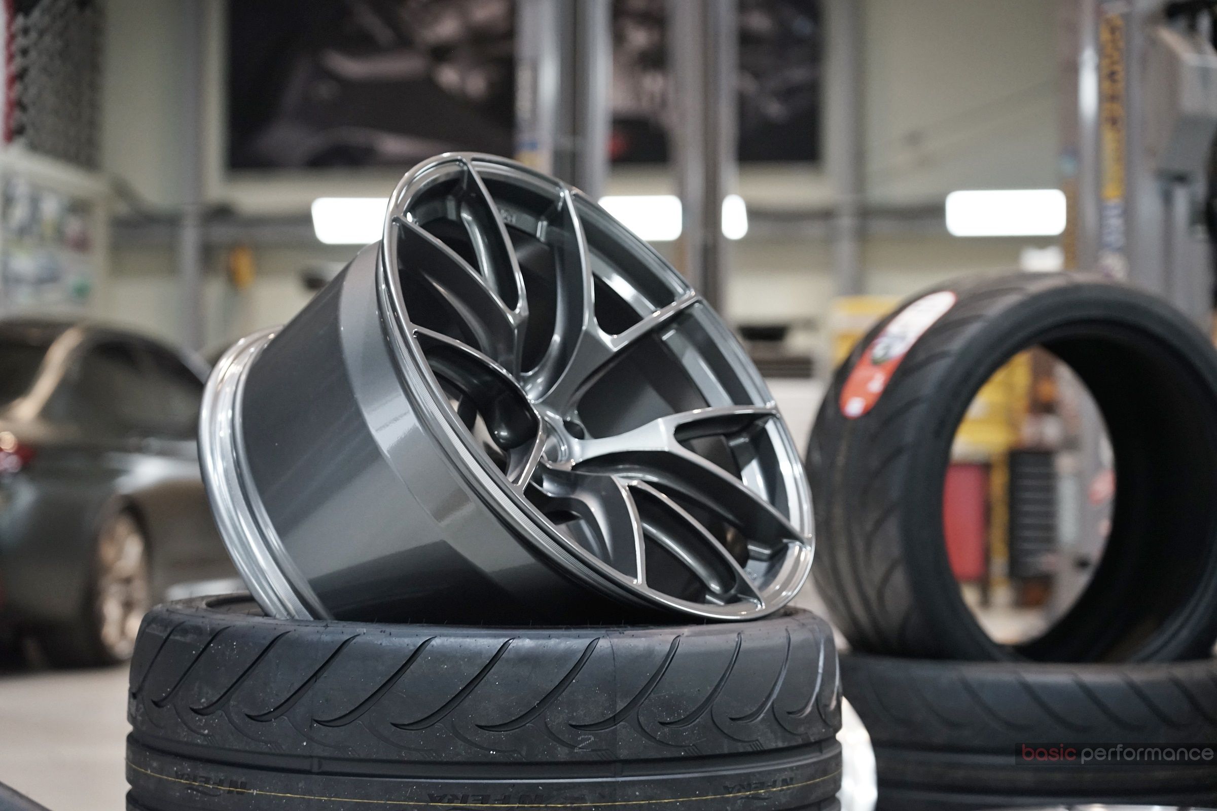 Blue BMW G80 M3 with 19" VS-5RS Apex wheels in Anthracite