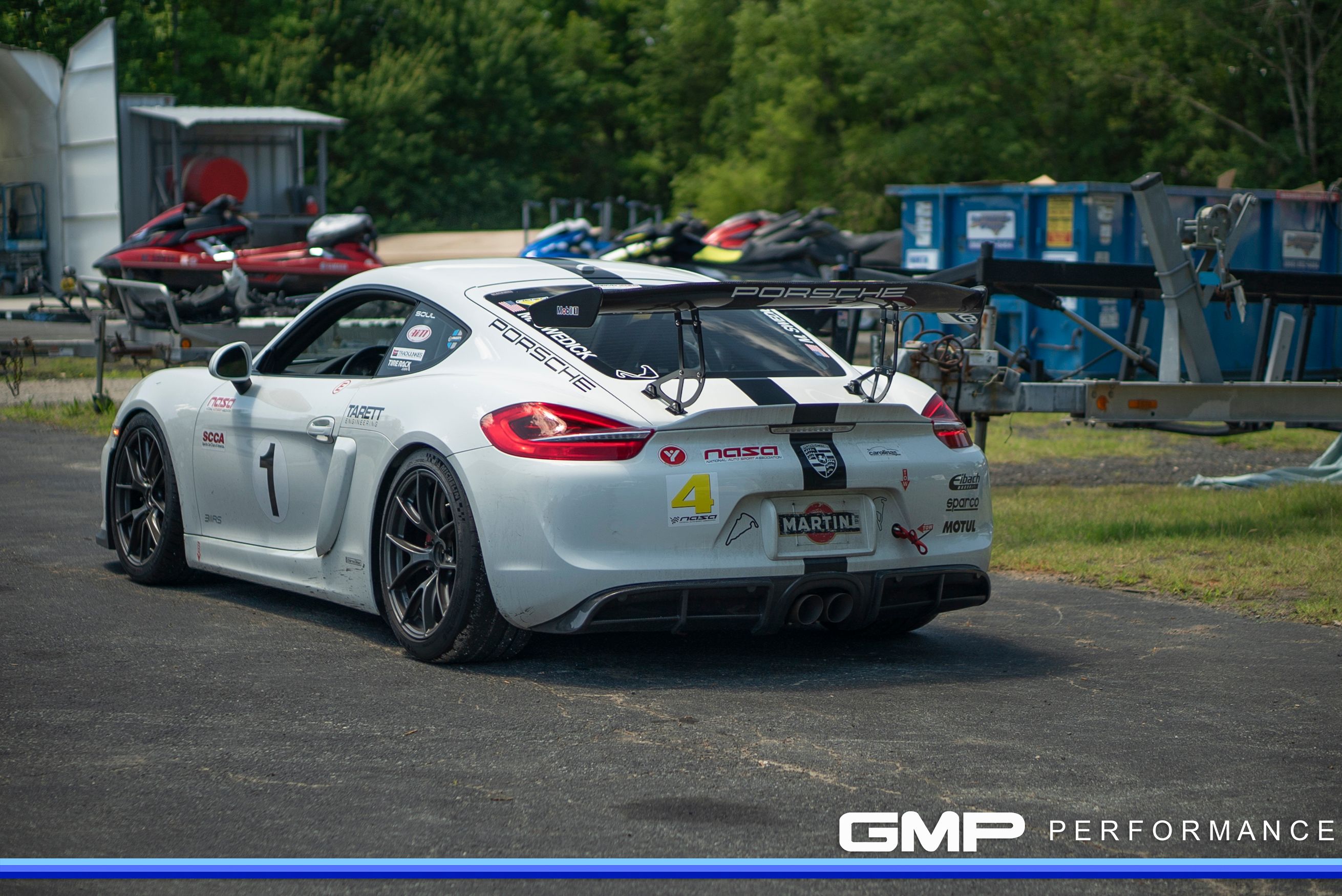 White Porsche 981 Cayman S with 19" VS-5RS Apex wheels in Anthracite