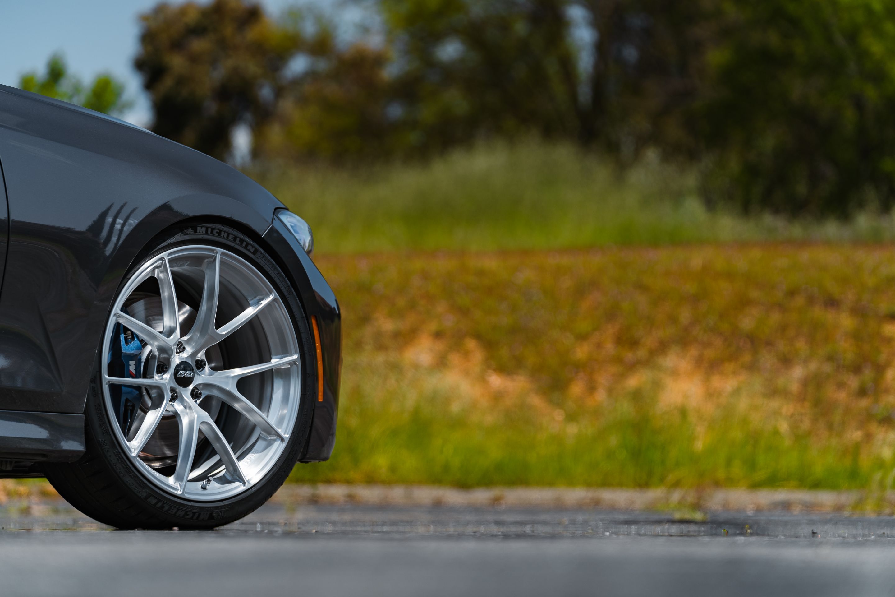 Grey BMW G20 Sedan 3 Series with 20" VS-5RS Apex wheels in Brushed Clear