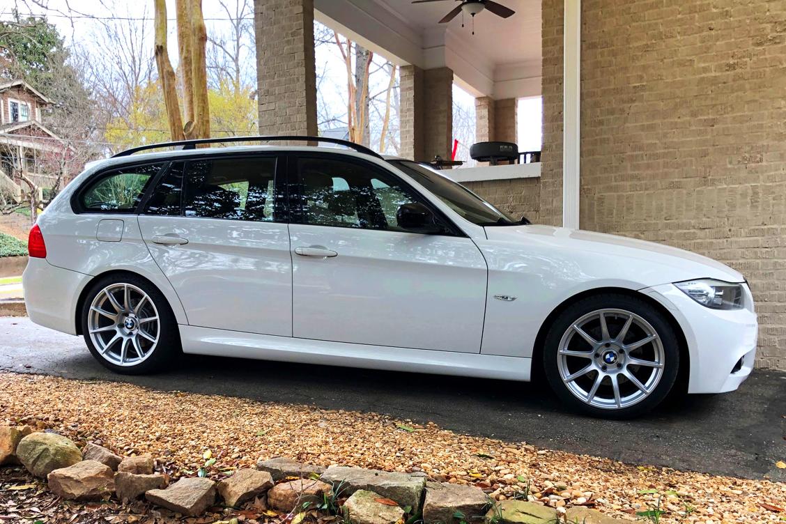 E91 Rims BMW E91 LCI Wagon 3 Series with 18