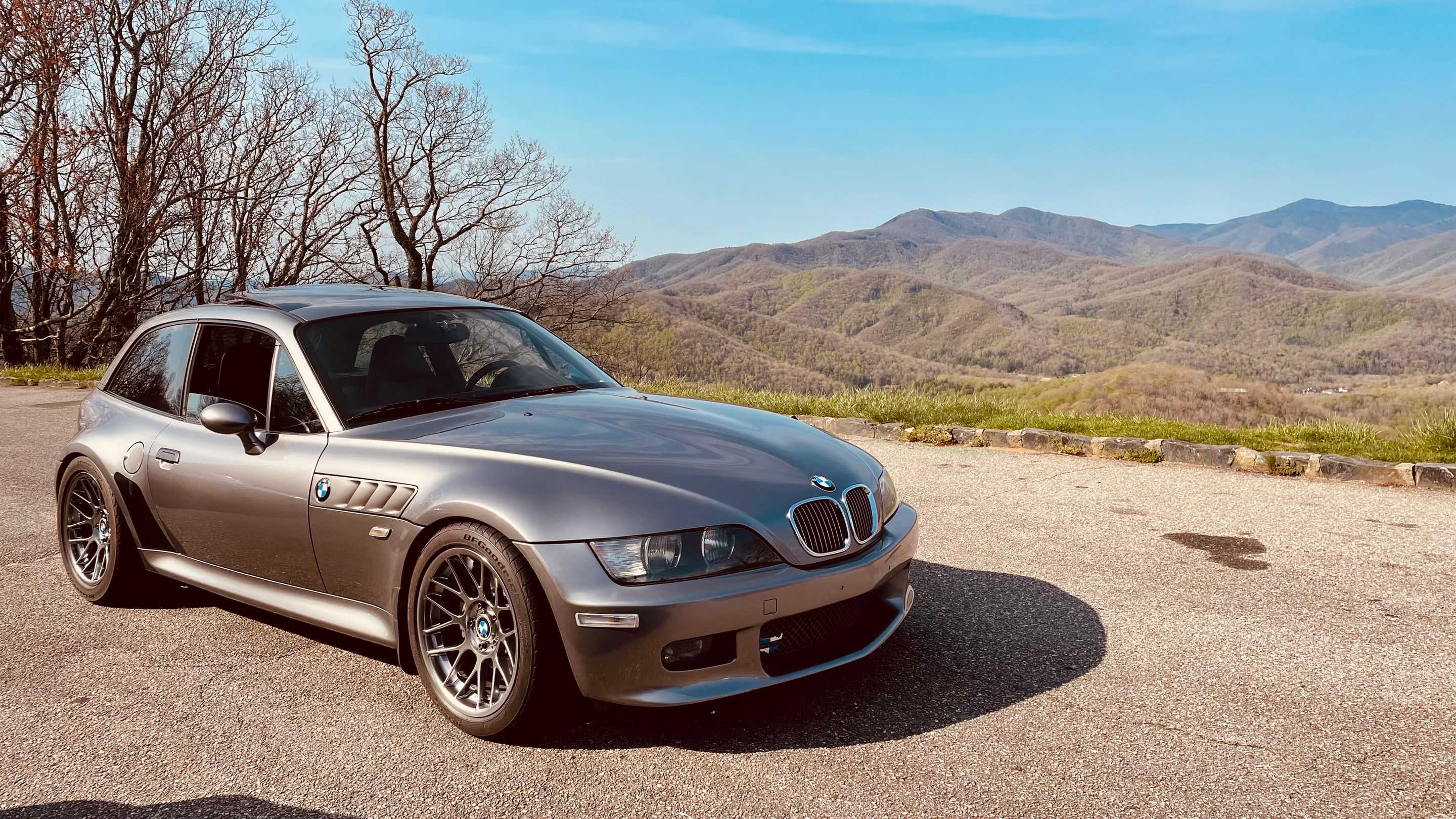 Silver BMW E36/8 Coupe Z3 with 17" ARC-8 Apex wheels in Hyper Black