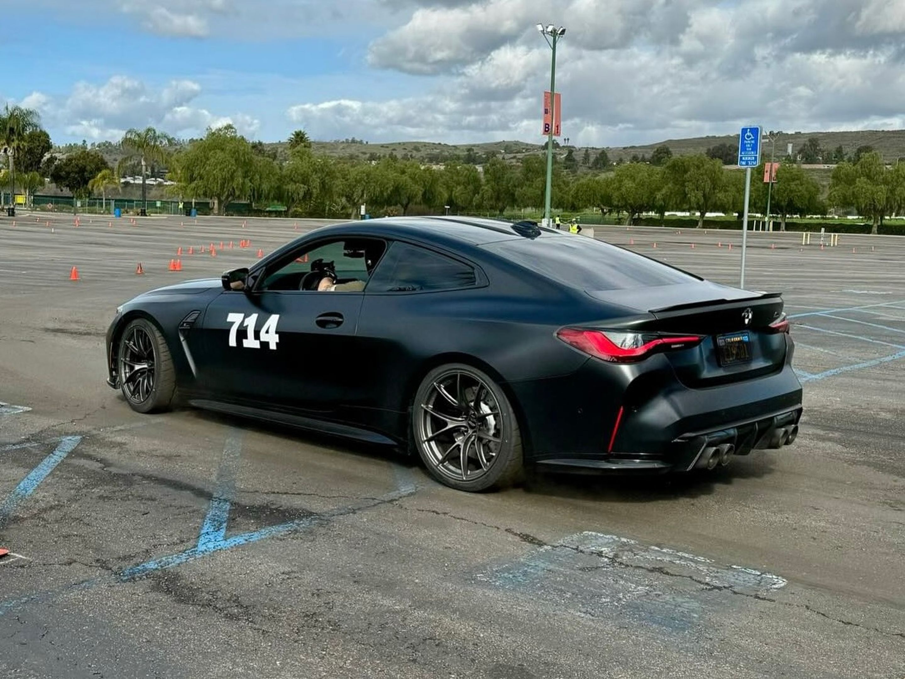 Black BMW G82 Coupe M4 with 19"/20" VS-5RS Apex wheels in Anthracite
