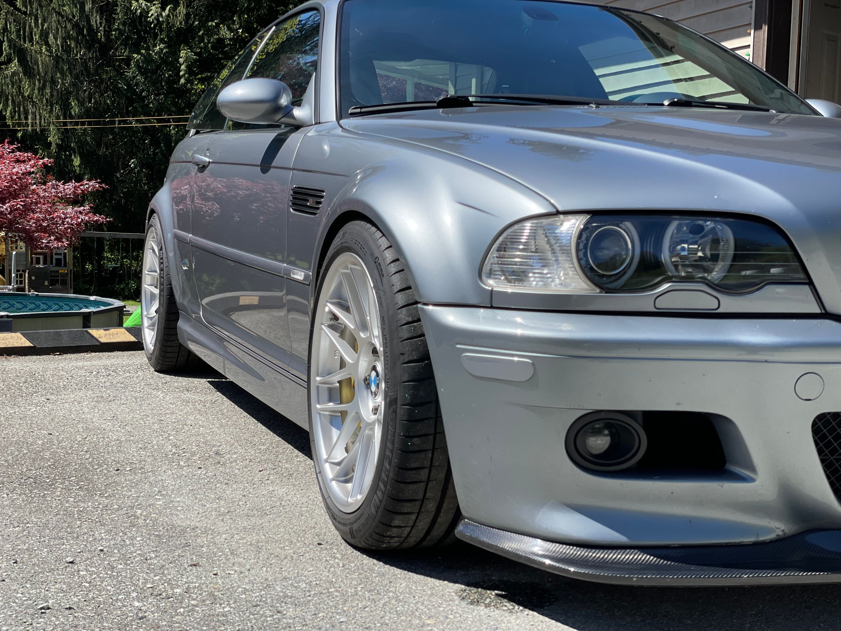Silver BMW E46 M3 with 18" ARC-8 Apex wheels in Race Silver
