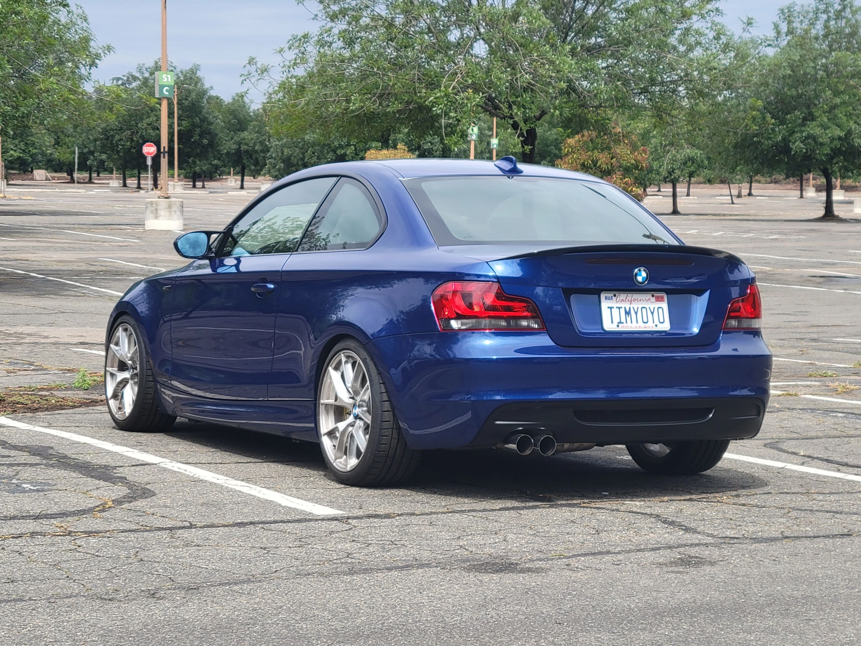 Blue BMW E82 Coupe 1 Series with 18" VS-5RS Apex wheels in Brushed Clear