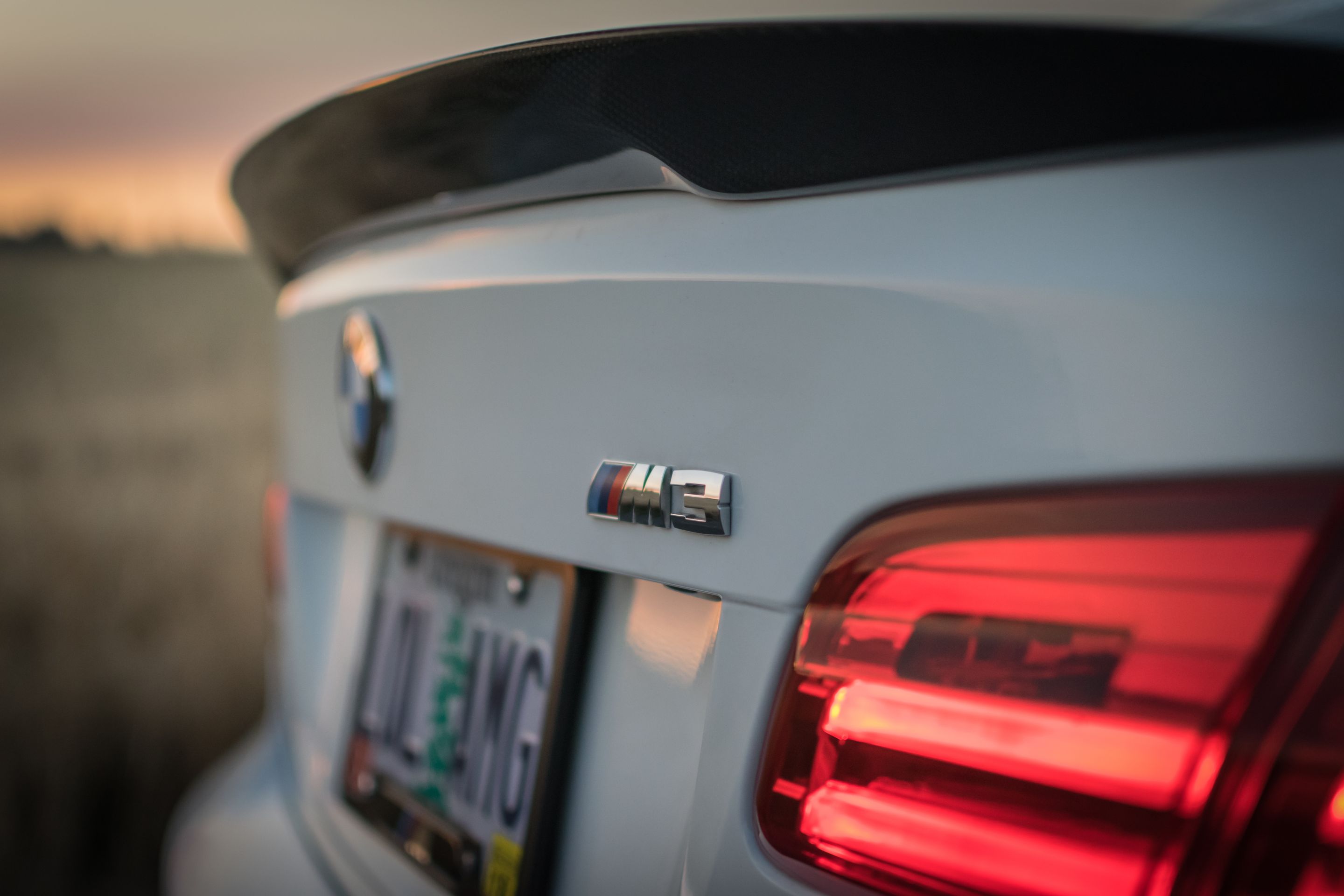 White BMW E92 Coupe M3 with 18" ARC-8 Apex wheels in Hyper Black