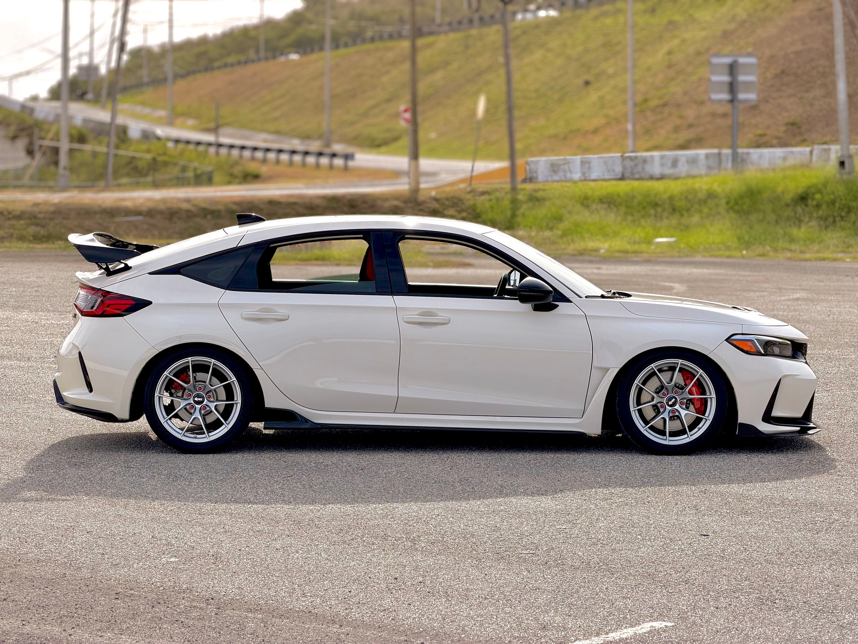 White Honda Civic Type-R - VS-5RS in Race Silver