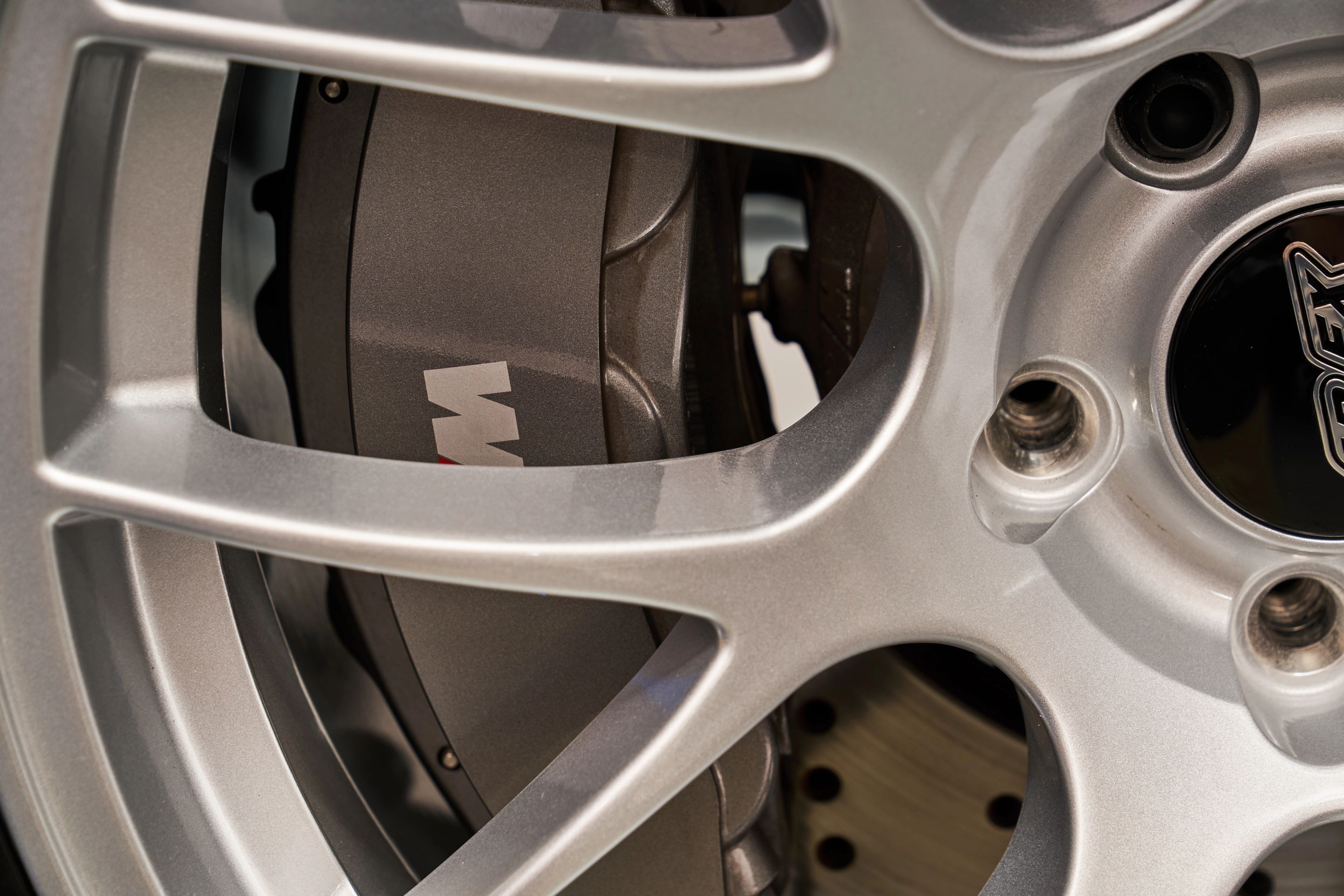 Blue BMW F87 M2 with 19" EC-7 Apex wheels in Race Silver