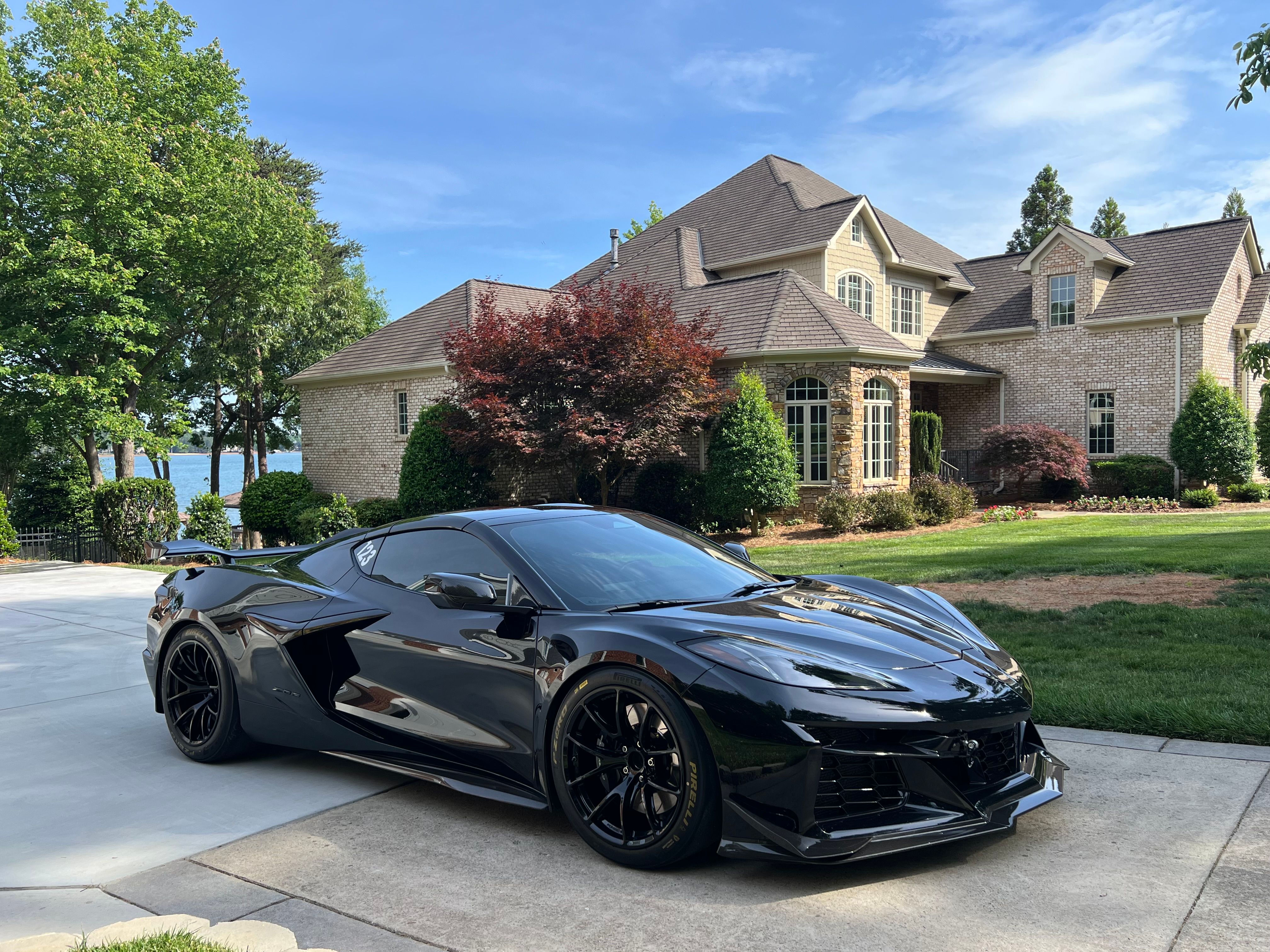 Black Chevrolet Corvette - VS-5RE in Satin Black