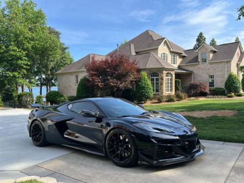 Black Chevrolet Corvette - VS-5RE in Satin Black