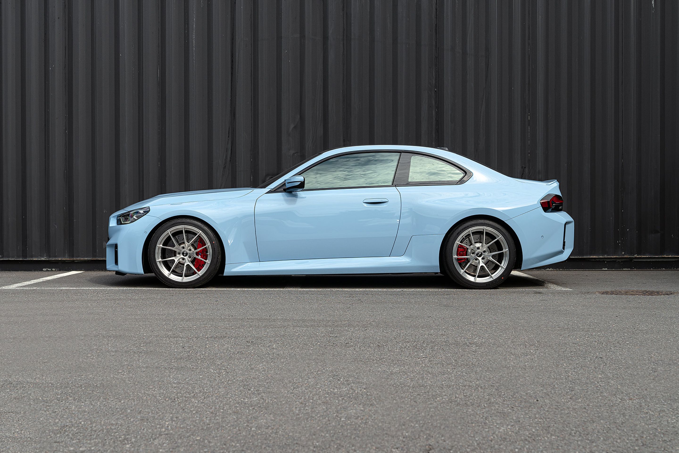 Blue BMW G87 M2 with 19" VS-5RS Apex wheels in Brushed Clear