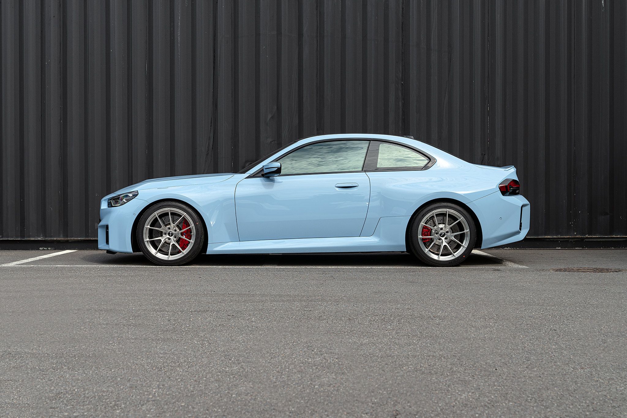 Blue BMW G87 M2 with 19" VS-5RS Apex wheels in Brushed Clear