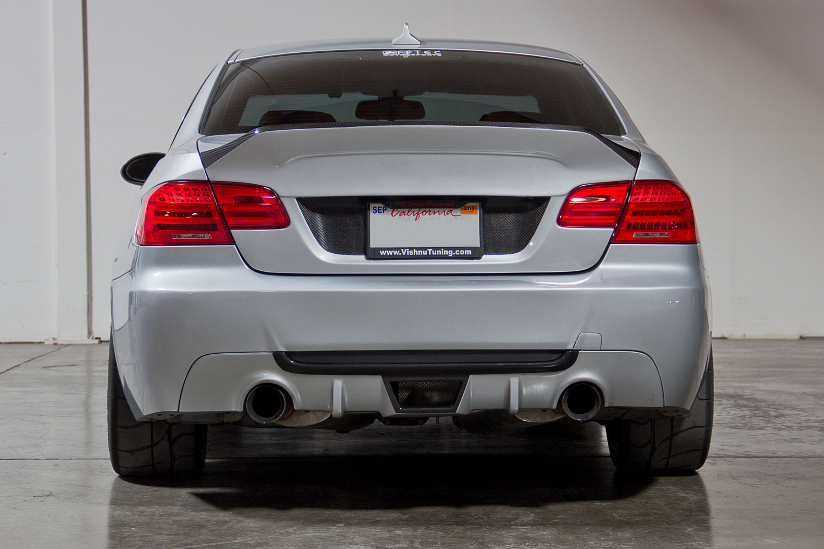 Silver BMW E92 Coupe 3 Series with 17" ARC-8 Apex wheels in Anthracite