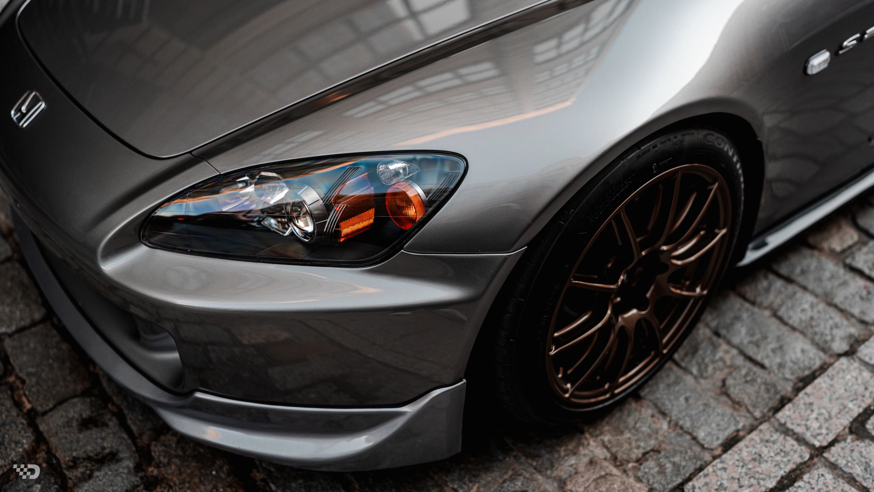 Grey Honda S2000 with 17" SM-10RS Apex wheels in Satin Bronze