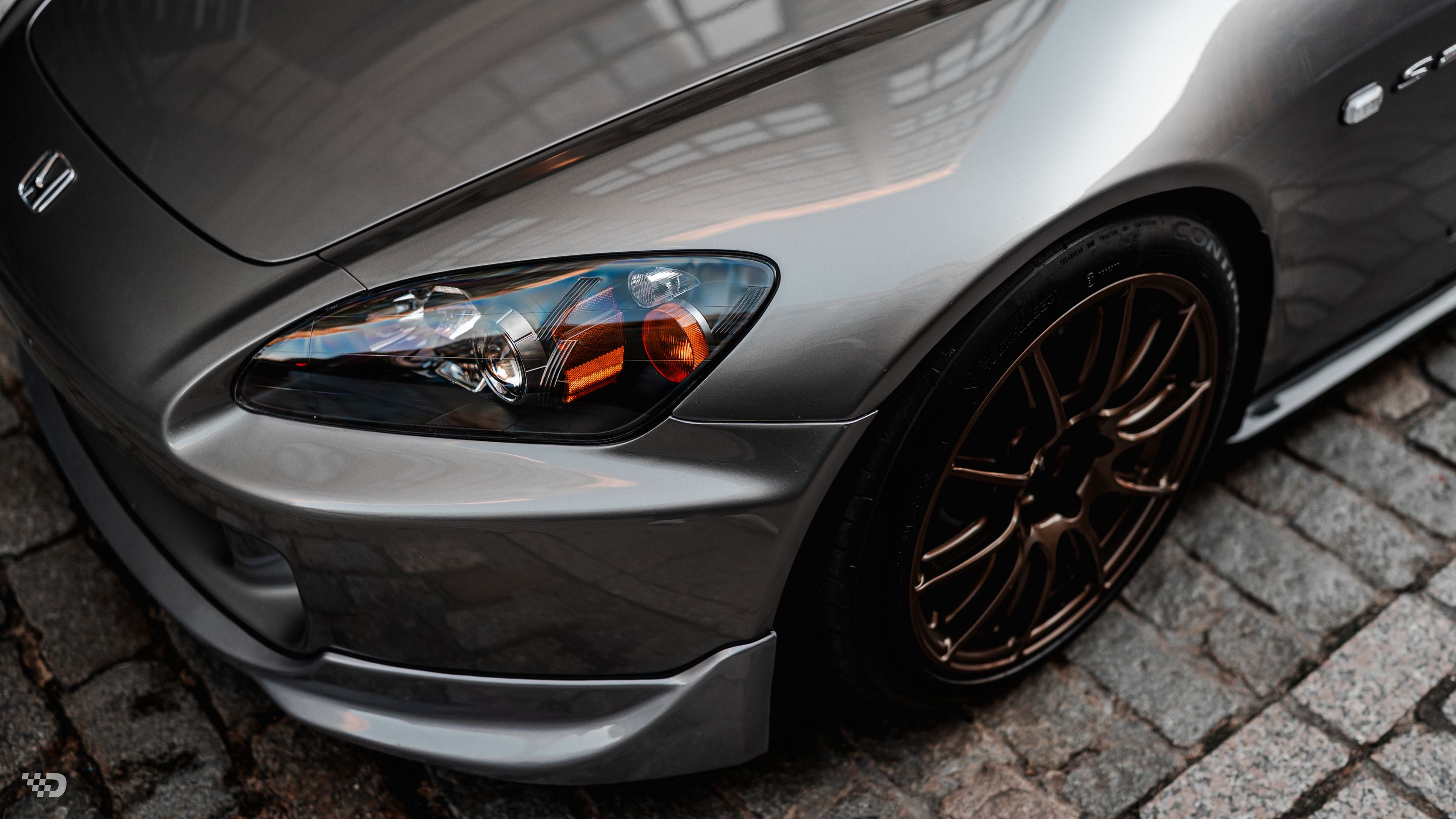 Grey Honda S2000 with 17" SM-10RS Apex wheels in Satin Bronze