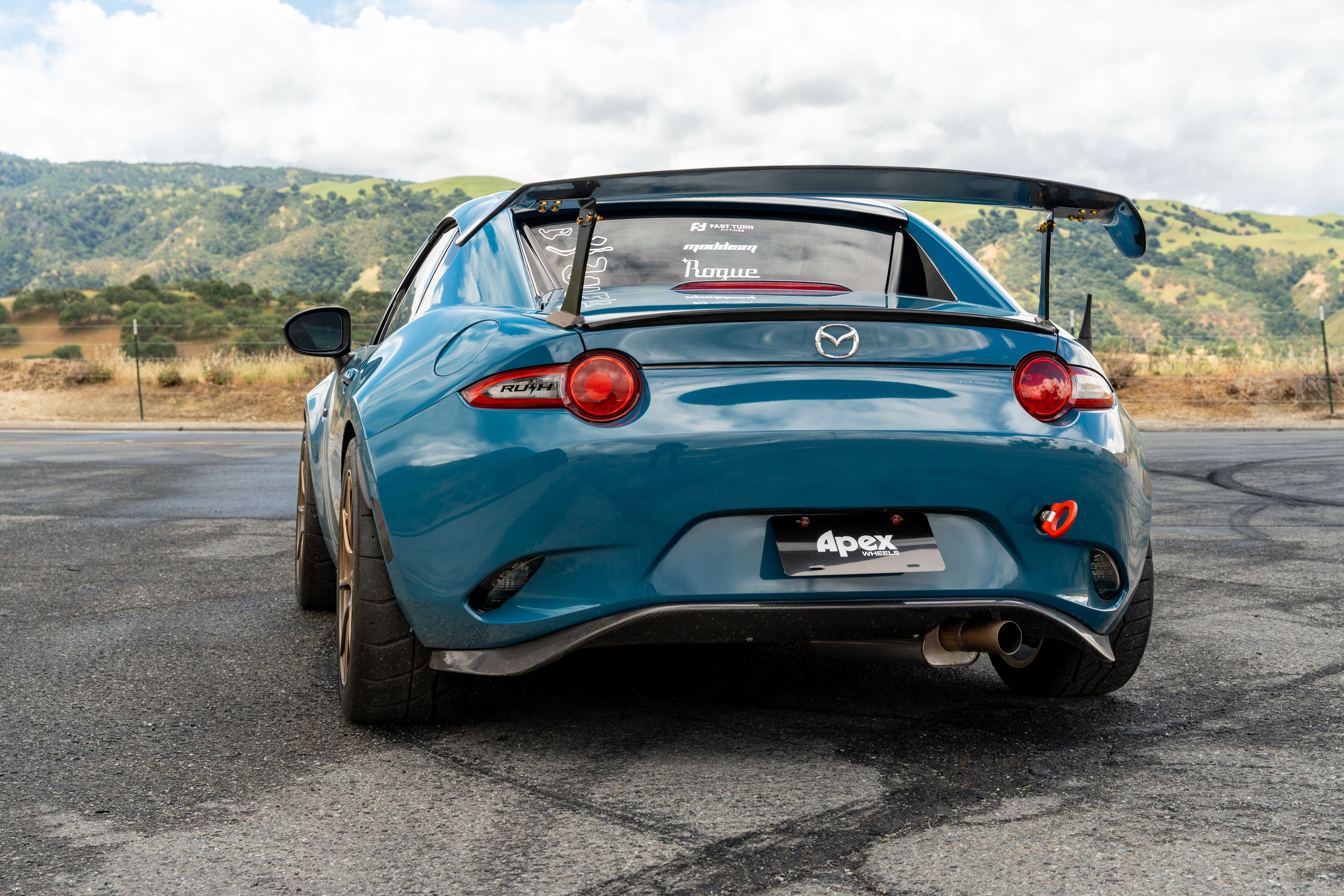 Blue Mazda ND MX-5 Miata with 17" SM-8RS Apex wheels in Satin Bronze