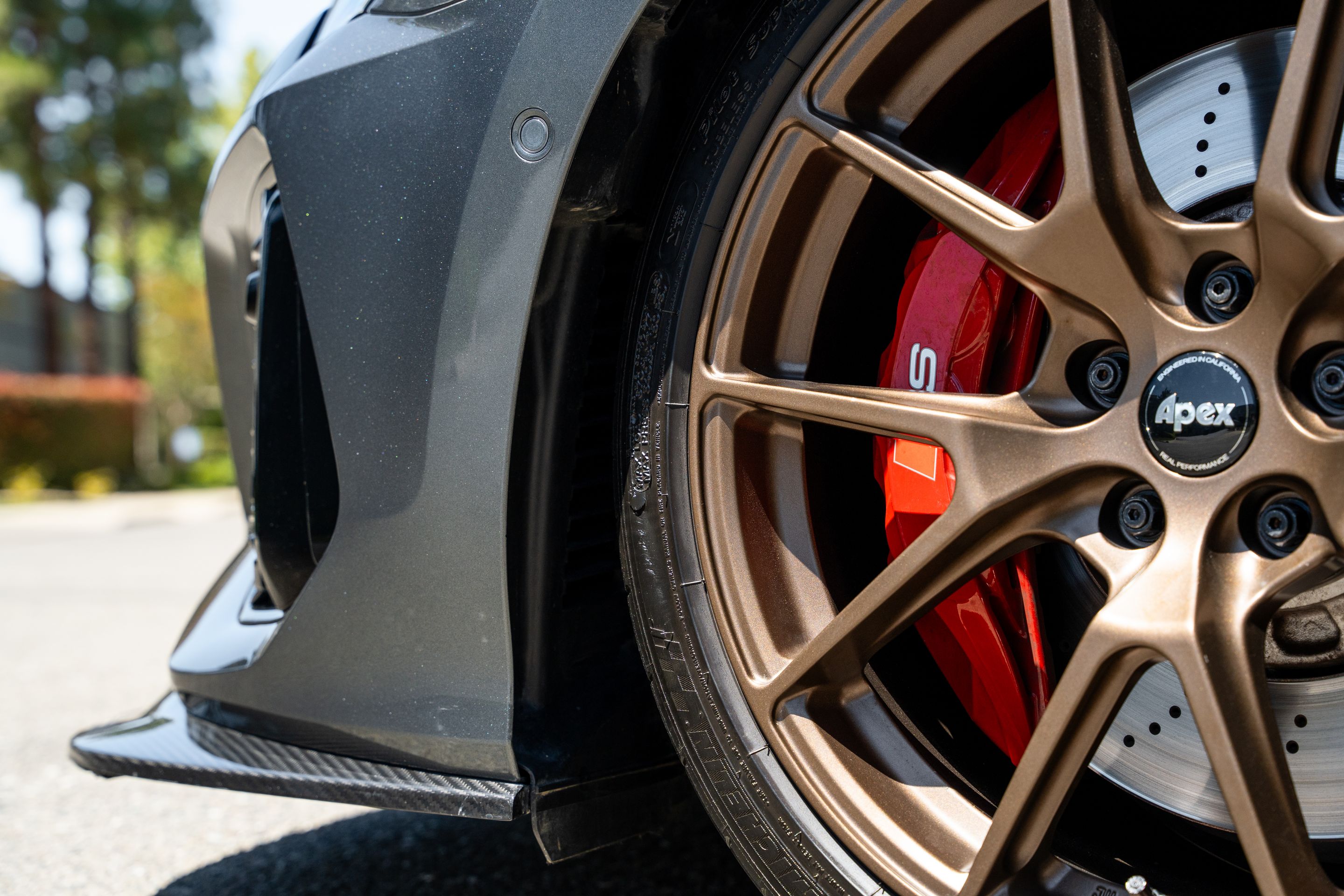 Grey Audi 8Y RS 3 with 18" VS-5 Apex wheels in Satin Bronze