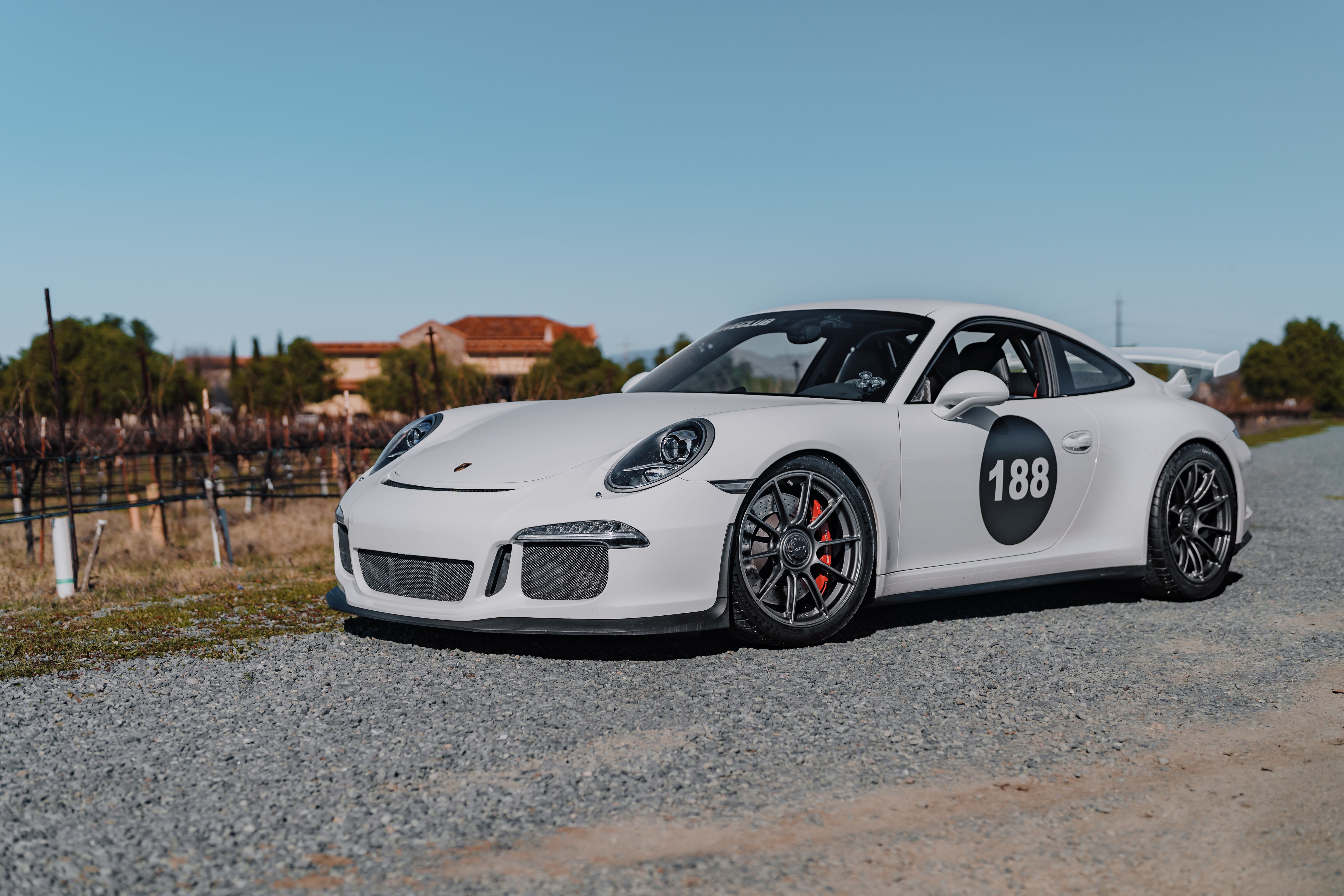 Porsche 911 991.1 GT3 with 19